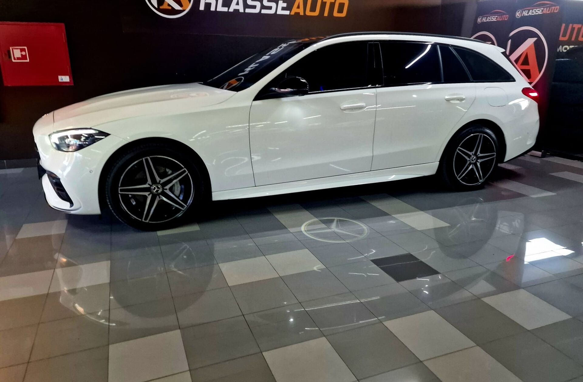 MERCEDES Classe C C 300 e AMG Line
