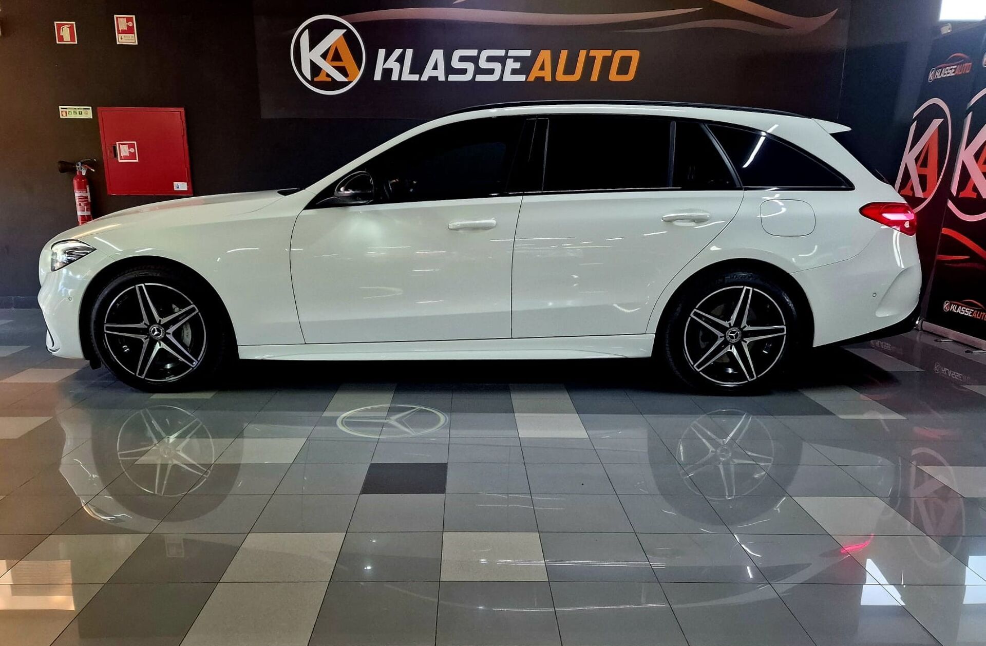 MERCEDES Classe C C 300 e AMG Line