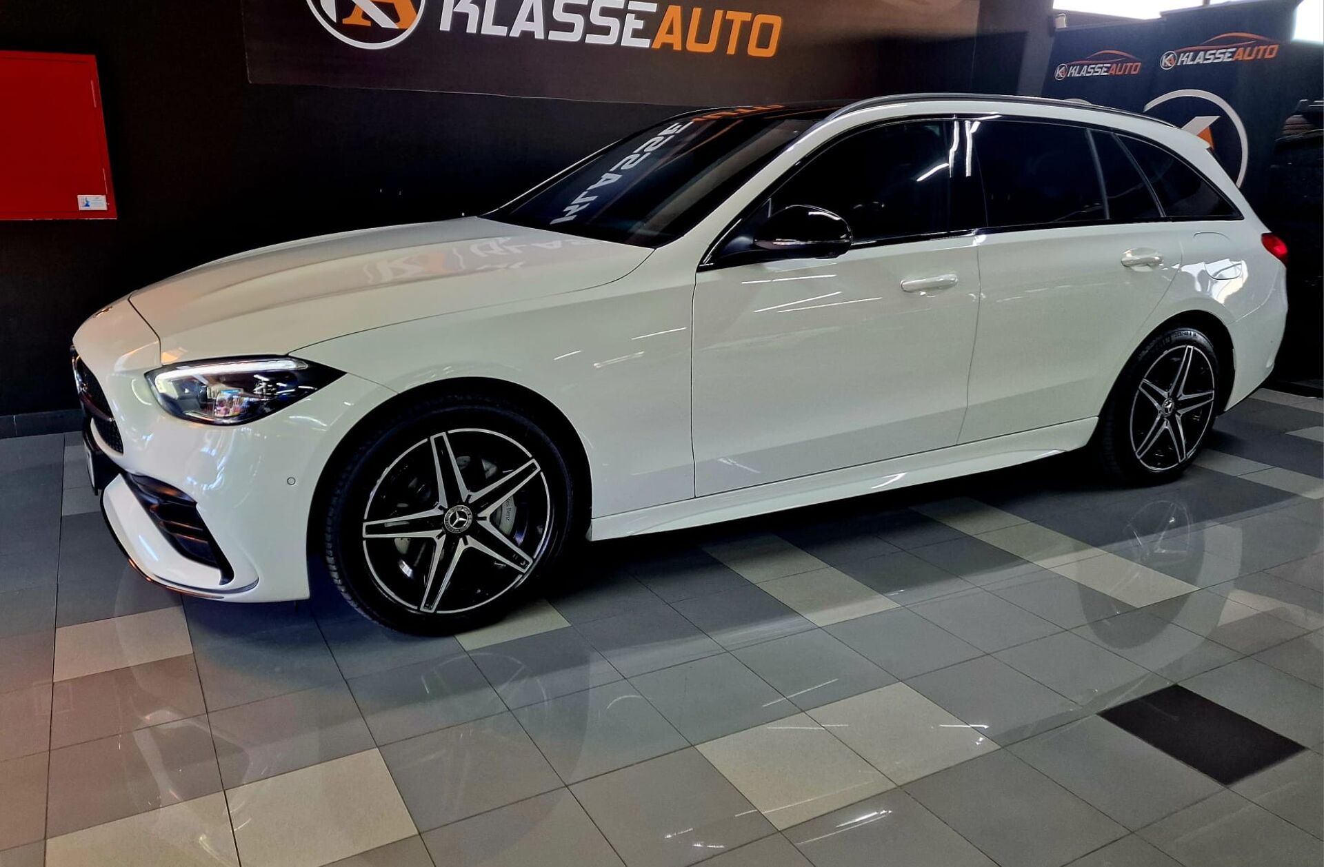 MERCEDES Classe C C 300 e AMG Line