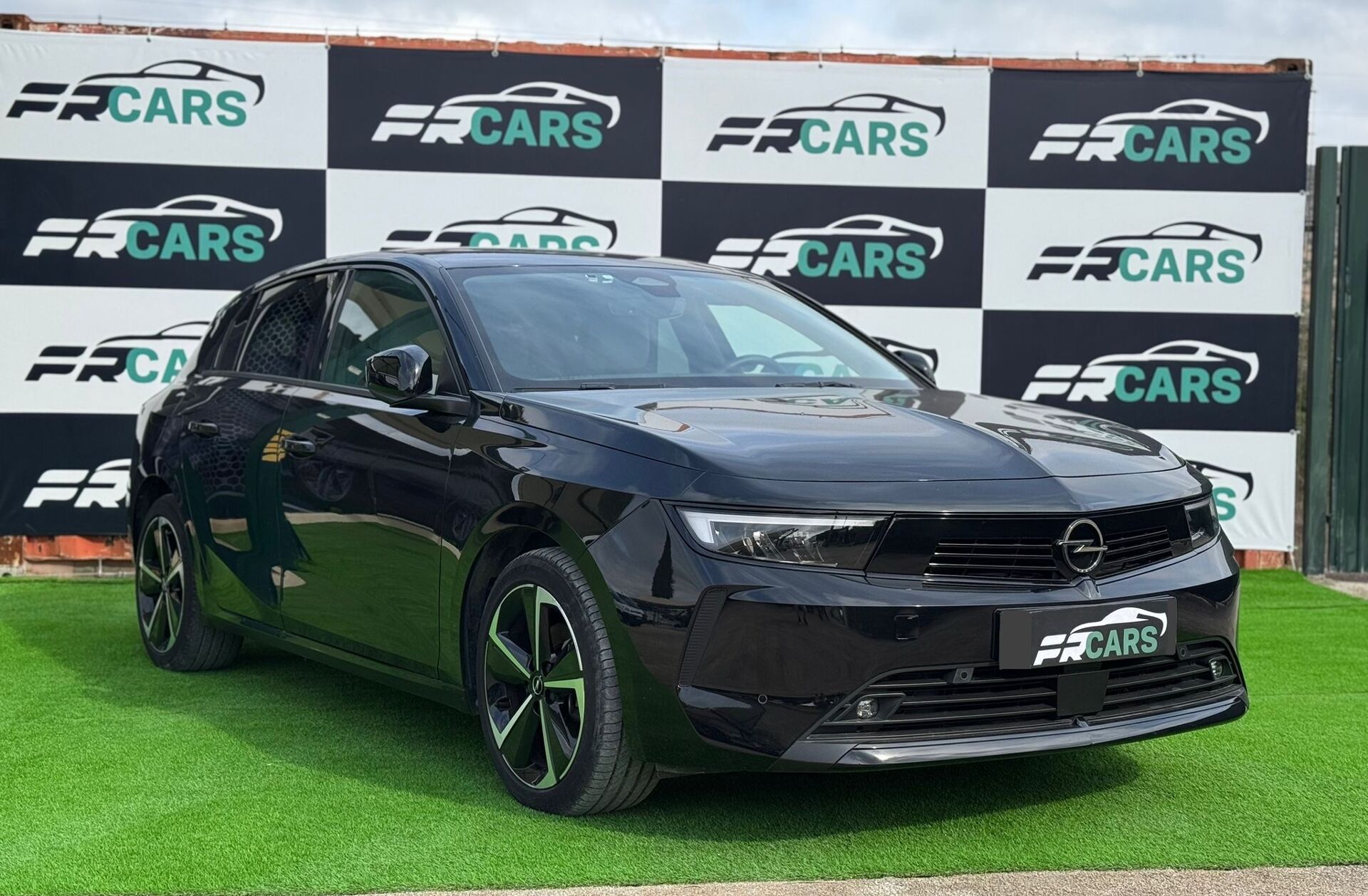 OPEL Astra 1.2 T Elegance