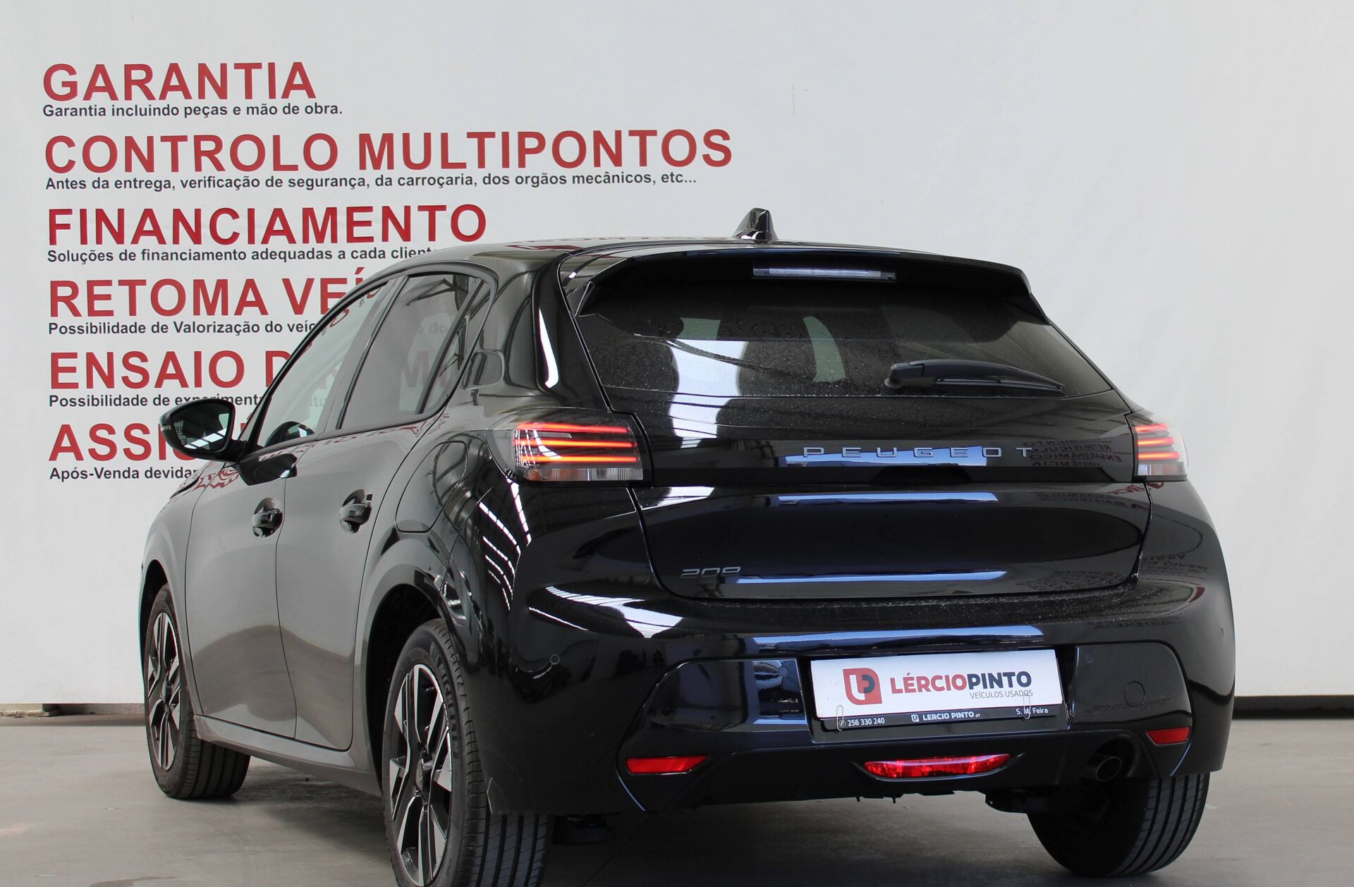 PEUGEOT 208 1.2 PureTech Allure