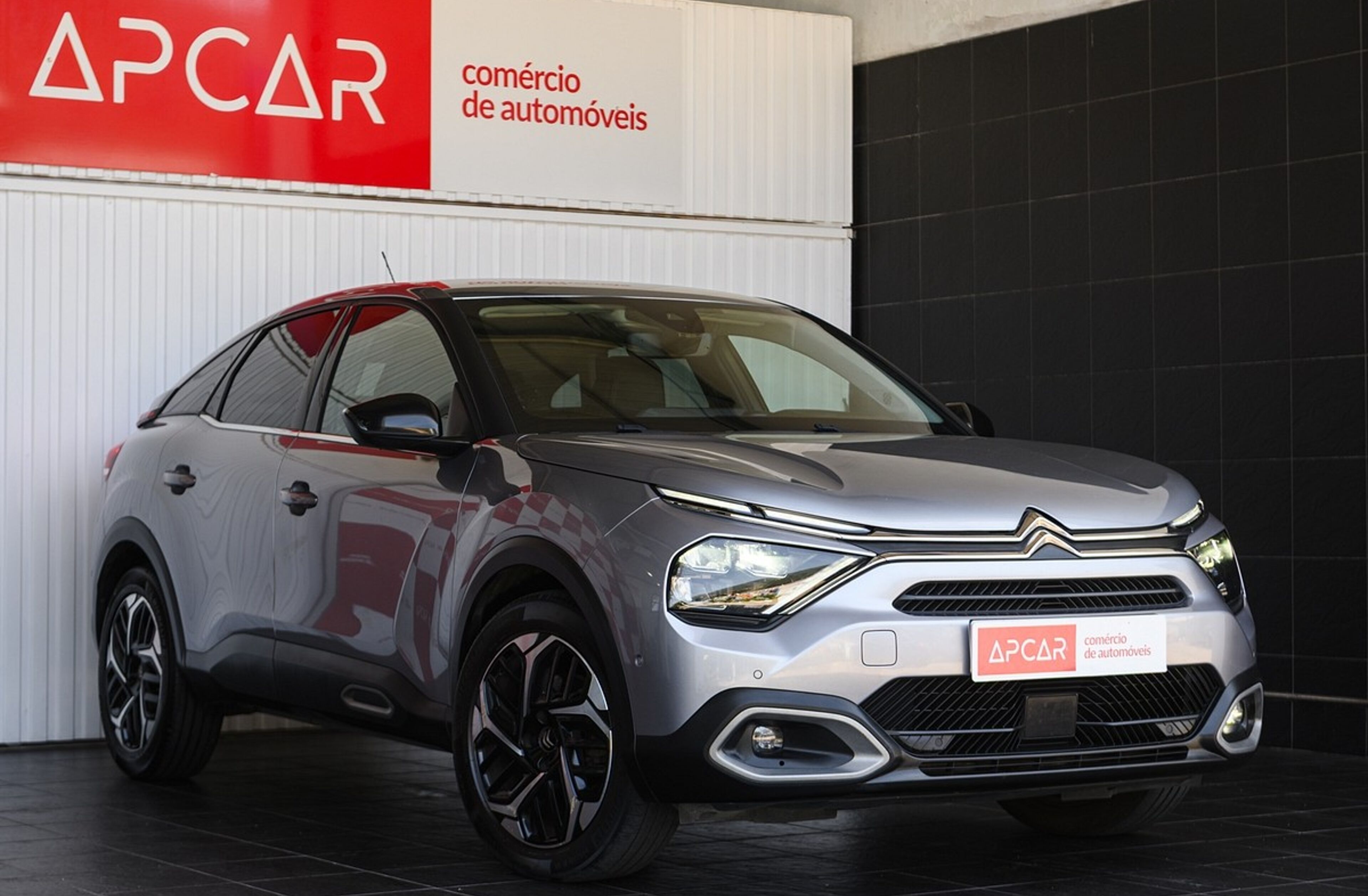 CITROEN C4 1.5 BlueHDi Shine Pack EAT8
