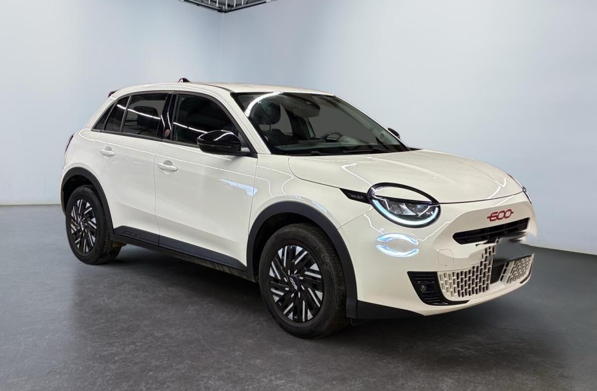 FIAT 600 e 54 kWh (RED)