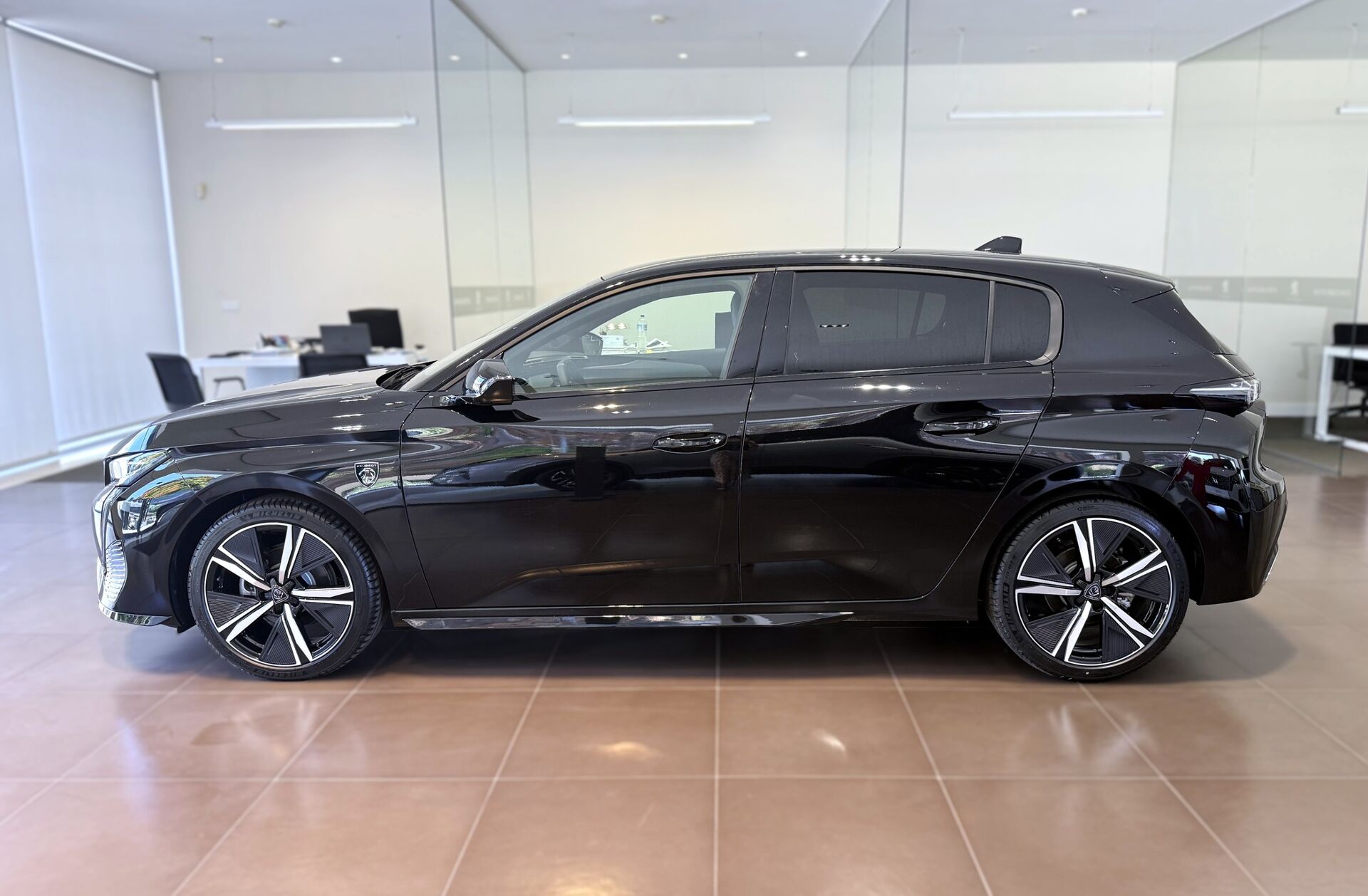 PEUGEOT 308 1.5 BlueHDi GT EAT8