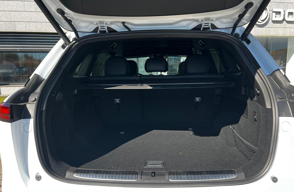 XPENG G9 93.1 kWh AWD Performance