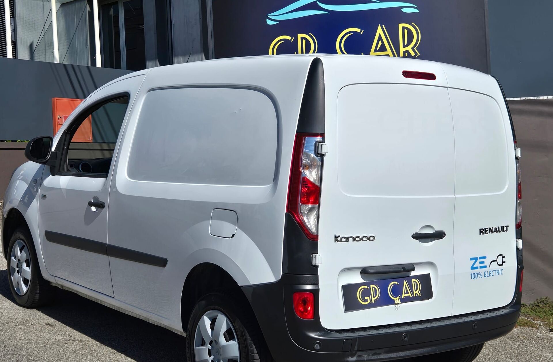 RENAULT Kangoo Z.E. 33