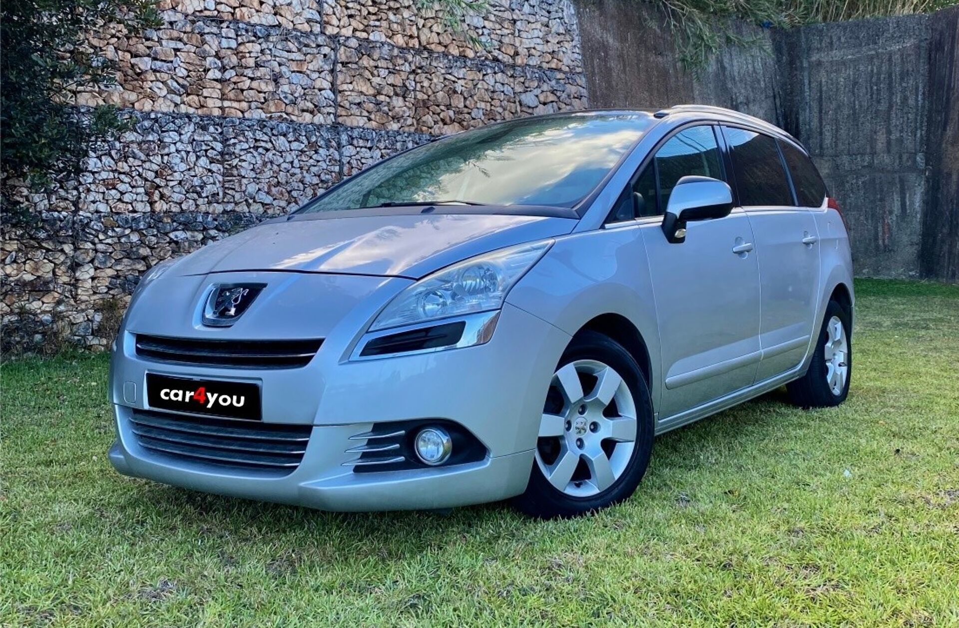 PEUGEOT 5008 1.6 HDi Business Line CMP6