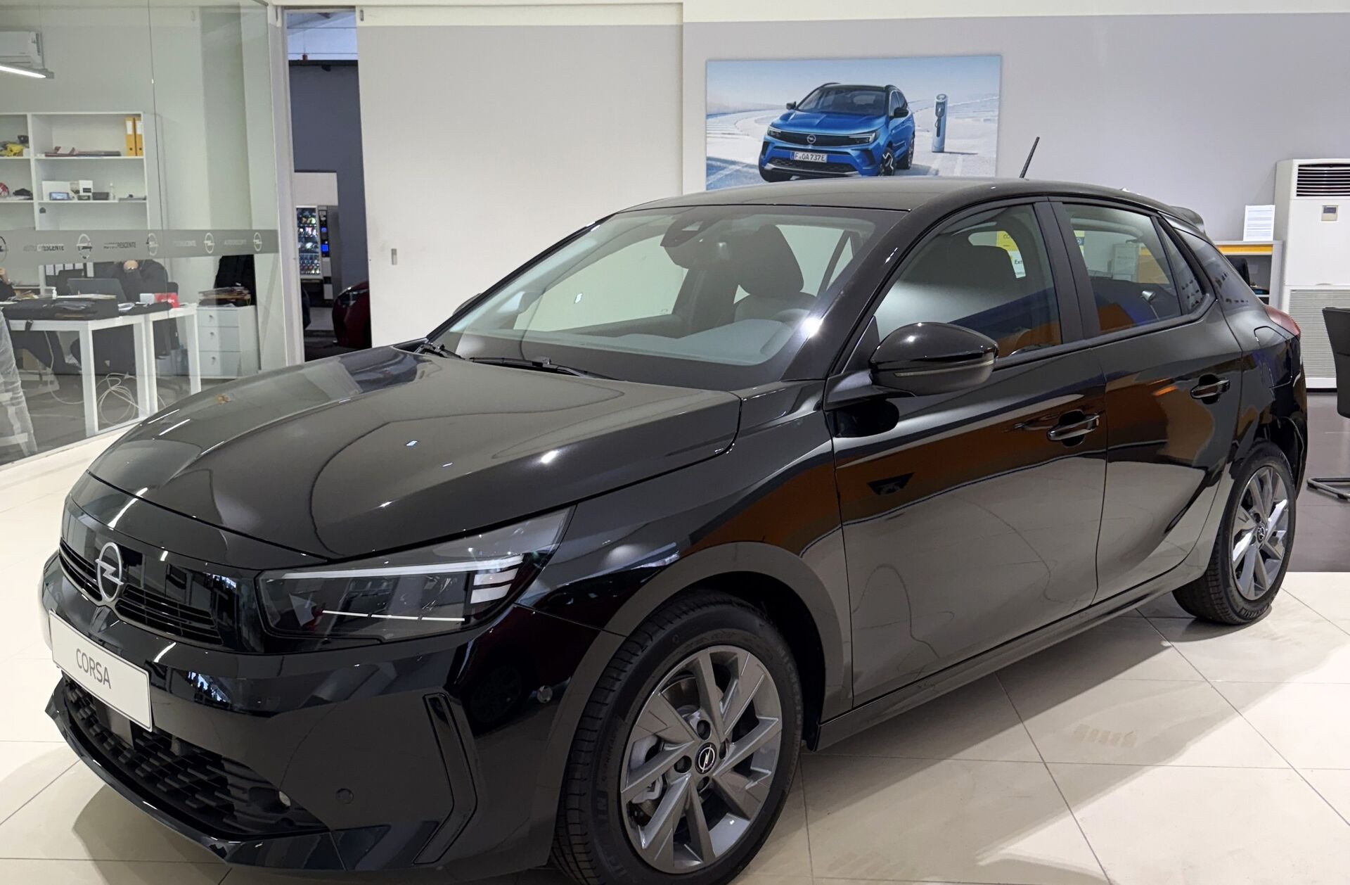 OPEL Corsa 1.2 T Edition Aut.