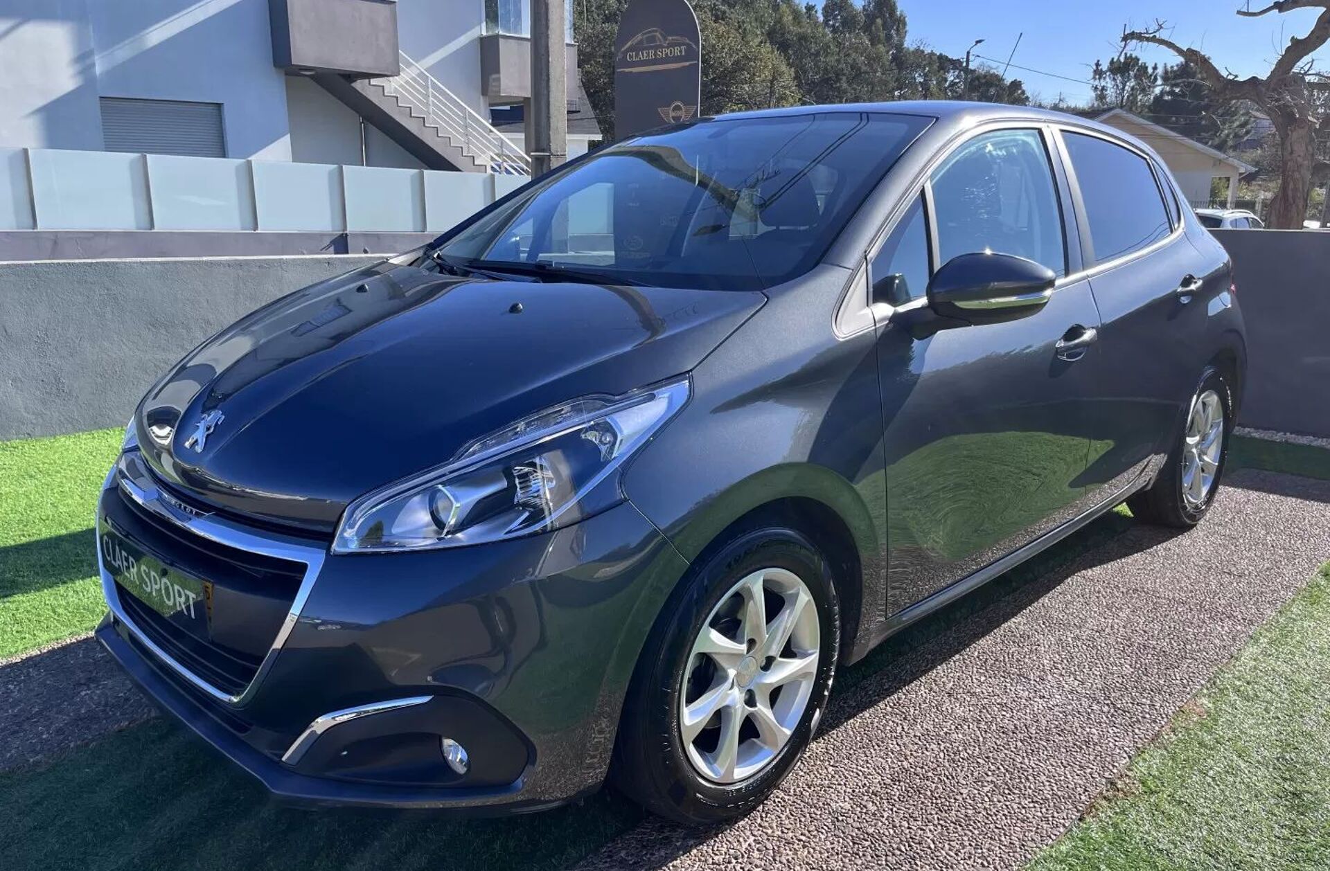 PEUGEOT 208 1.6 BlueHDi Allure
