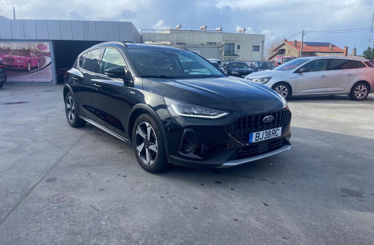 FORD Focus 1.0 EcoBoost MHEV Active