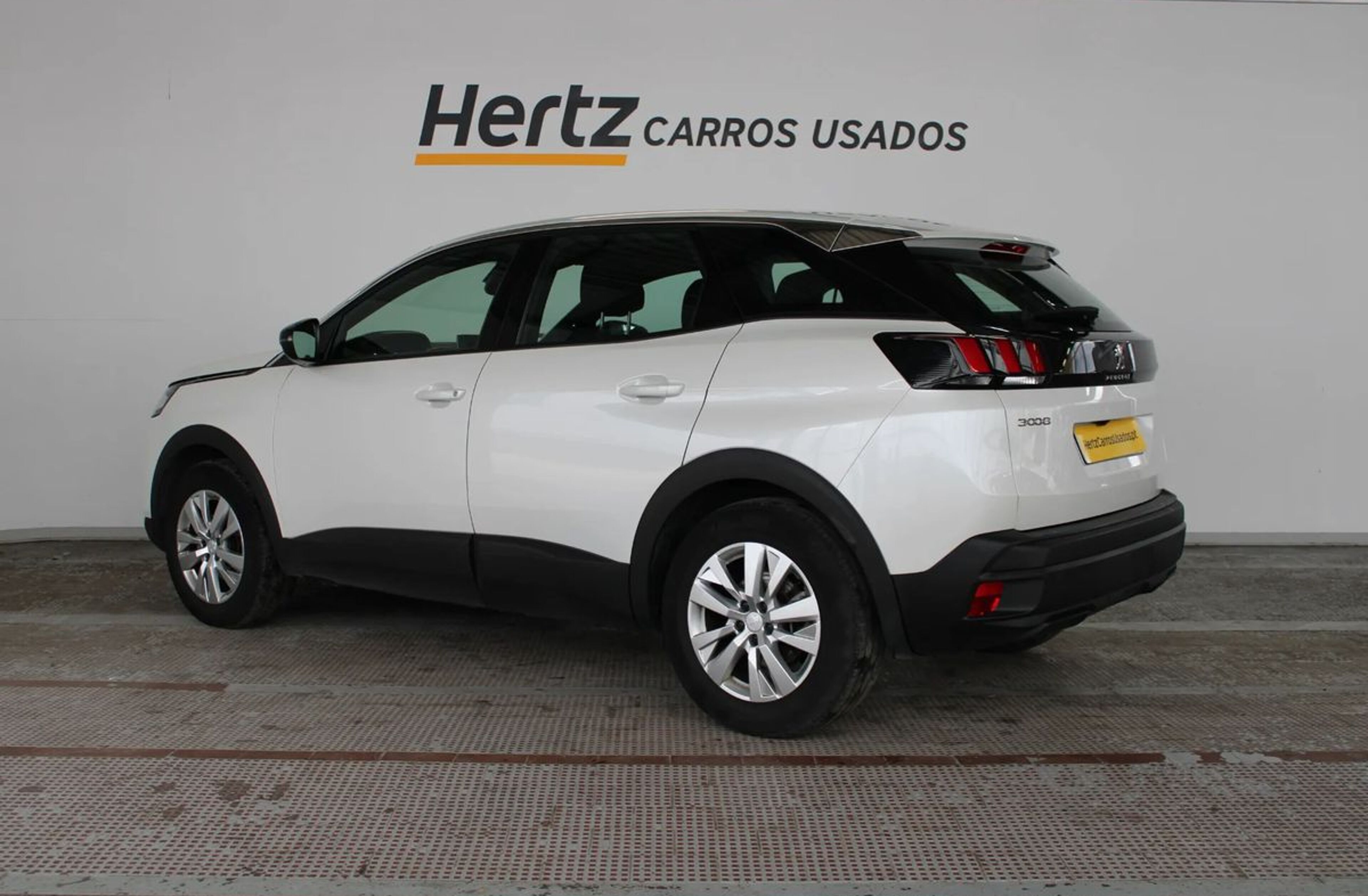 PEUGEOT 3008 1.2 PureTech Active Pack