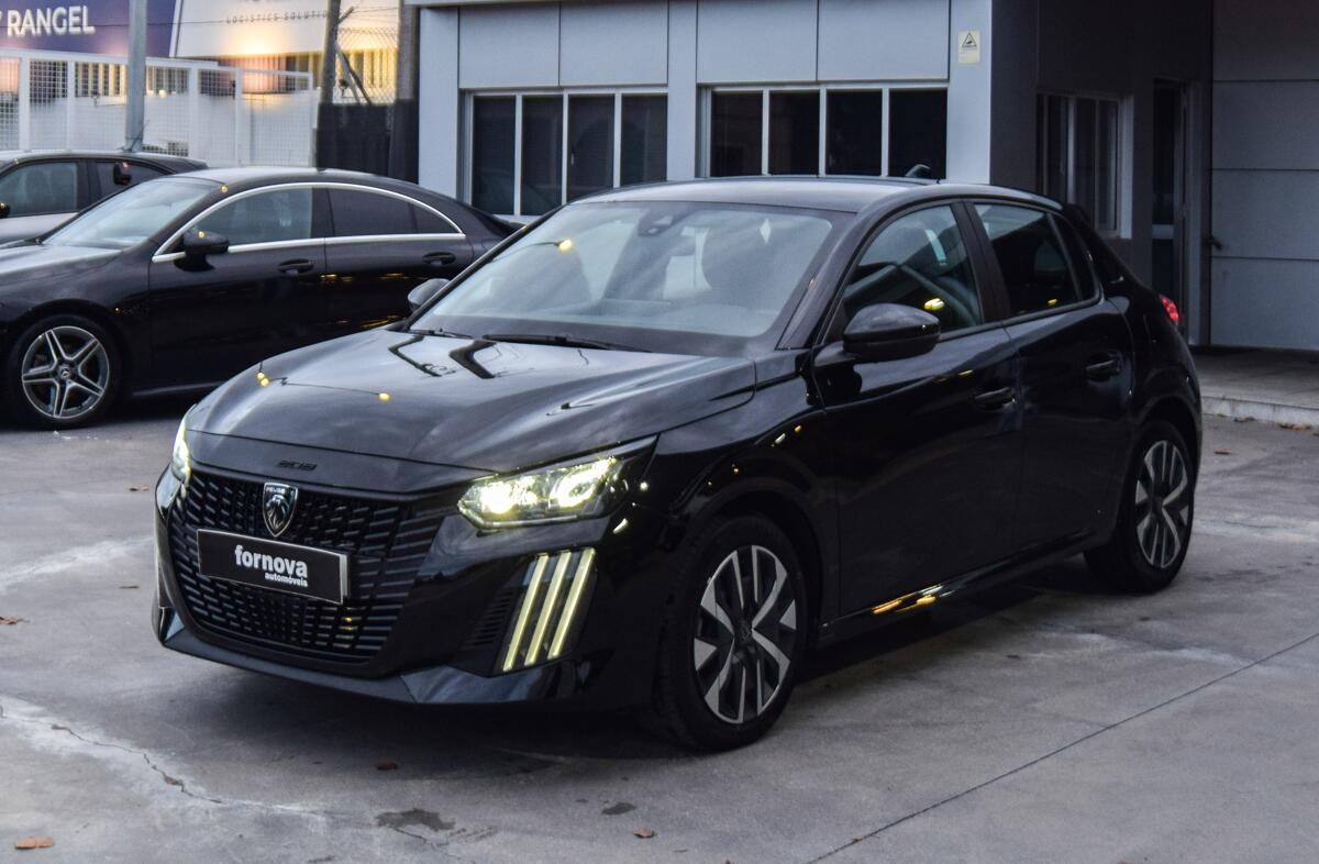 PEUGEOT 208 1.2 PureTech Active