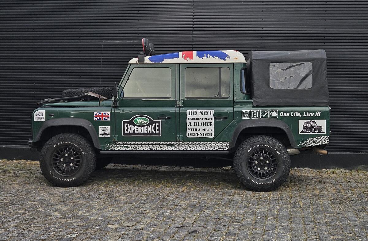 LAND ROVER Defender 130 CC 2.5 Td5 E