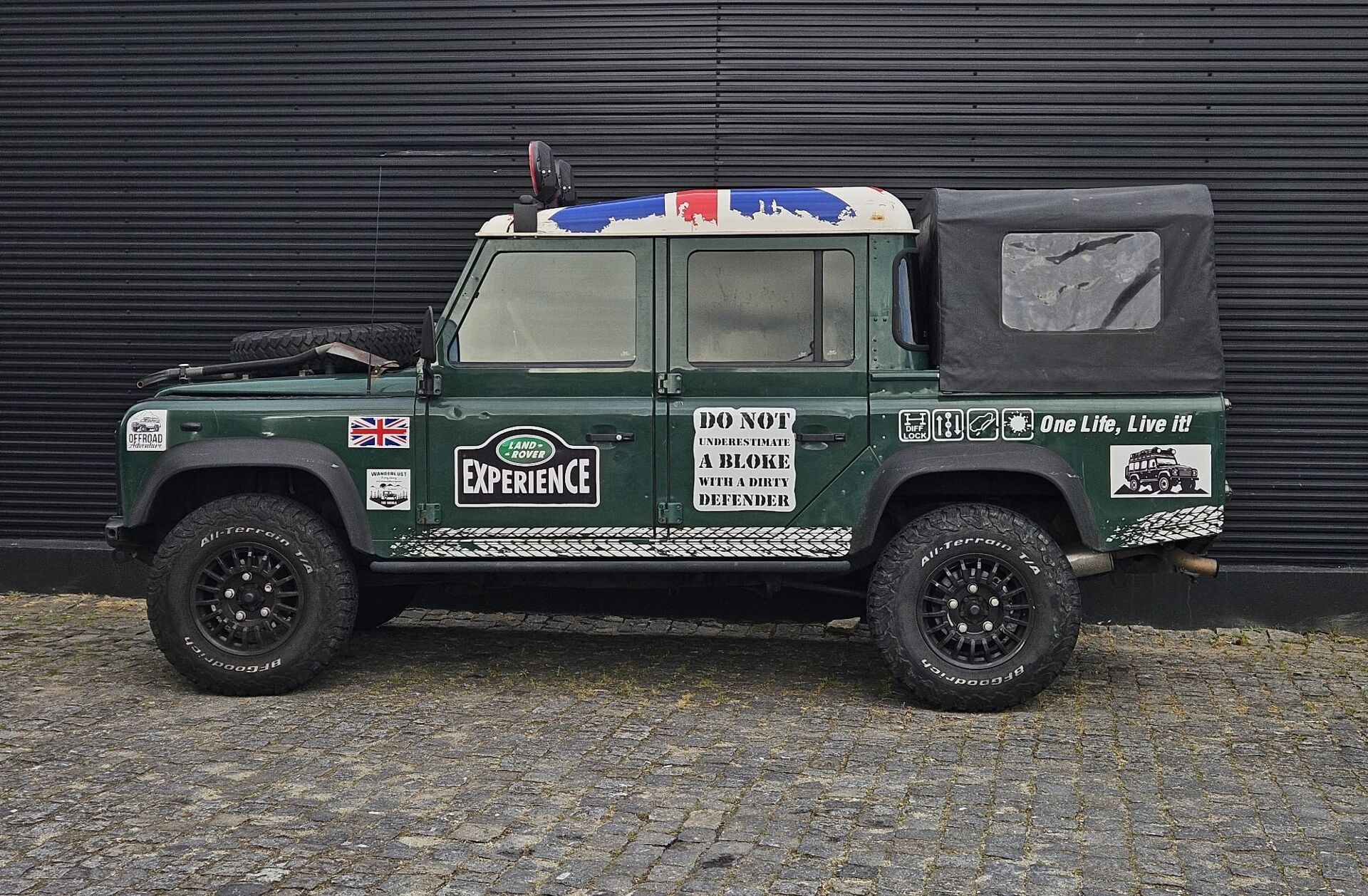 LAND ROVER Defender 130 CC 2.5 Td5 E