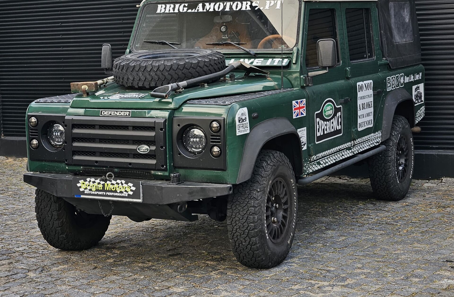 LAND ROVER Defender 130 CC 2.5 Td5 E