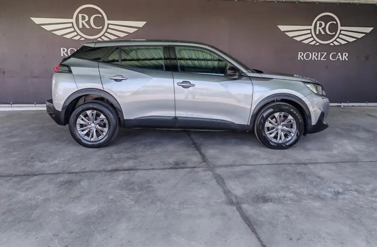 PEUGEOT 2008 1.2 PureTech Active