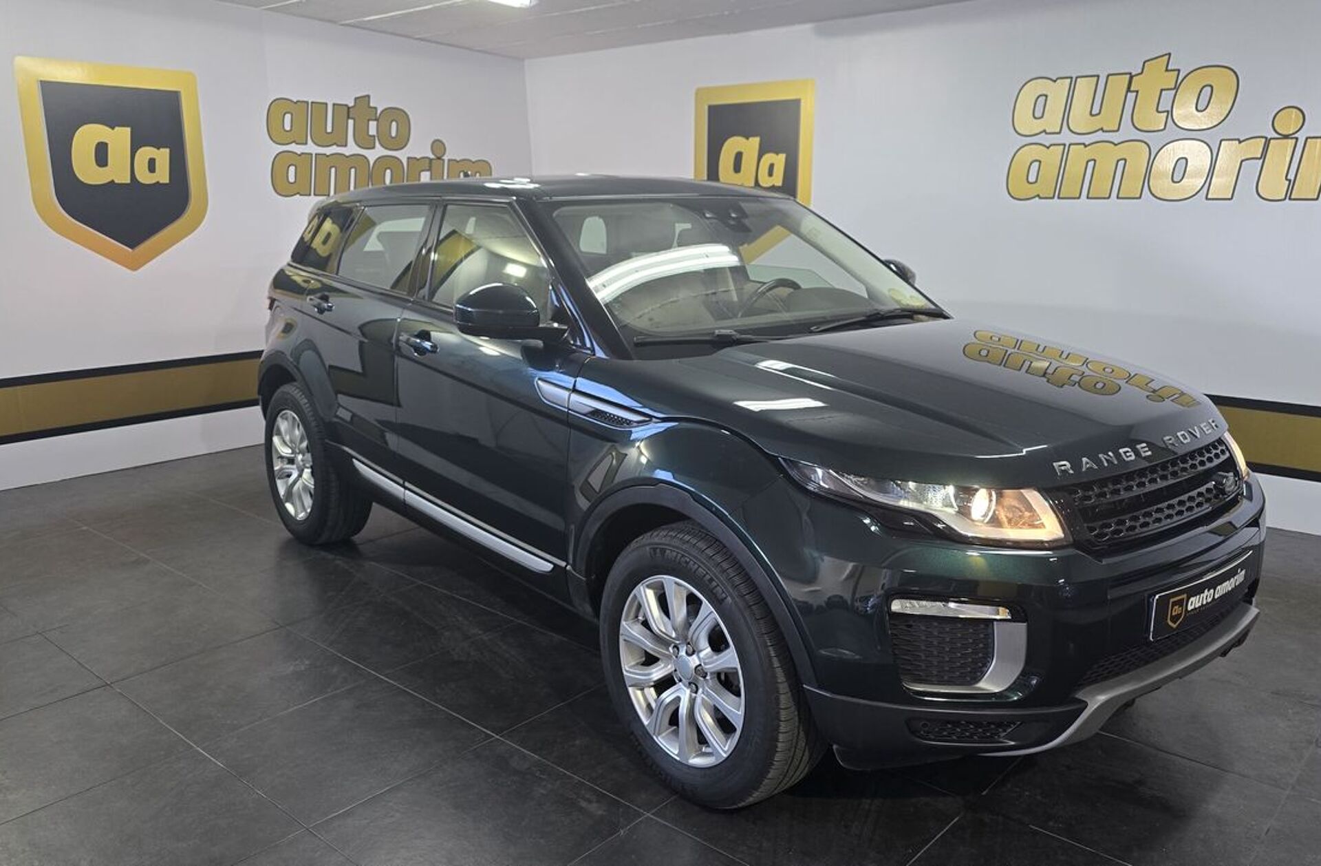 LAND ROVER Range Rover Evoque 2.0 TD4 SE