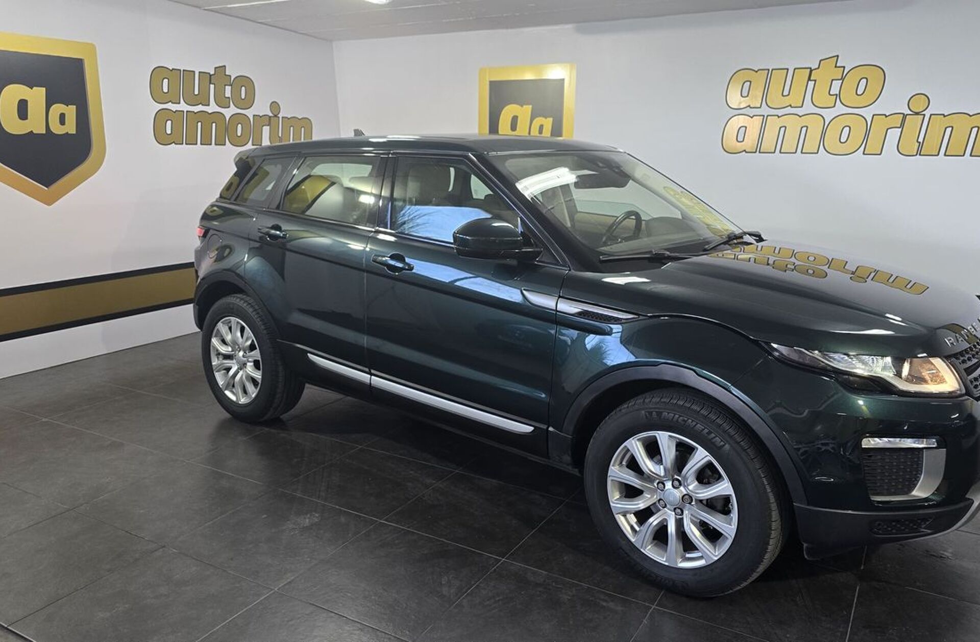 LAND ROVER Range Rover Evoque 2.0 TD4 SE