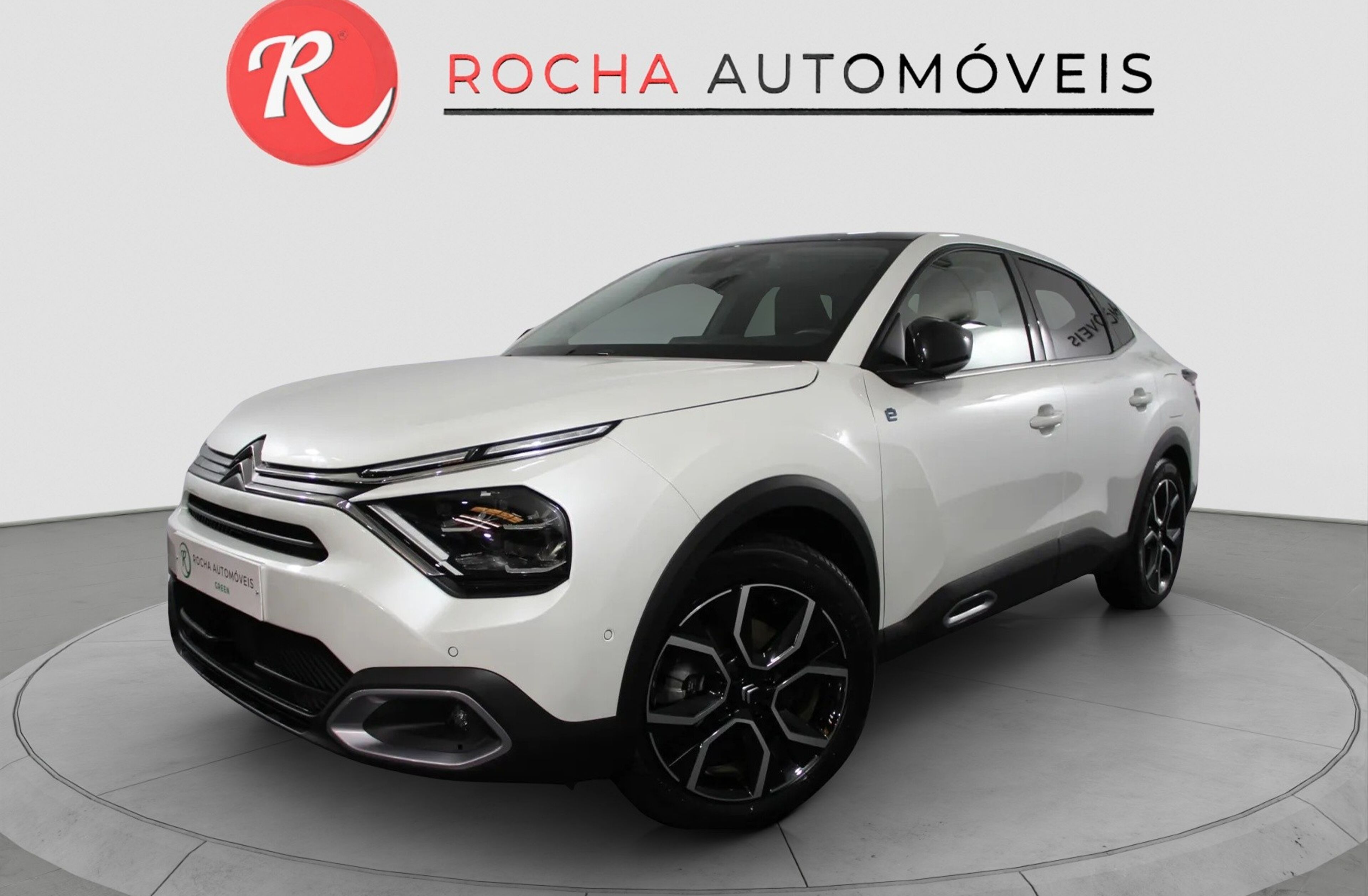 CITROEN C4 X 50 kWh Shine Pack