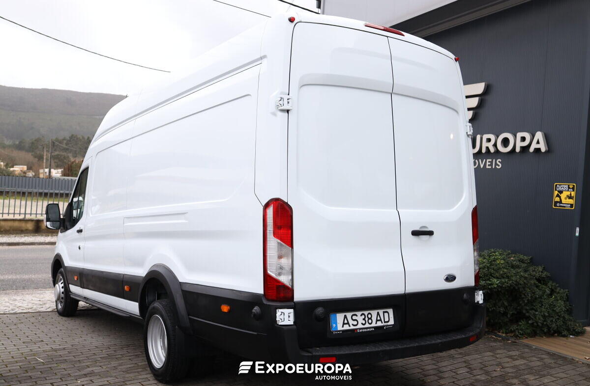 FORD Transit G.Tourneo C.Shuttle 2.0 TDCi Titanium