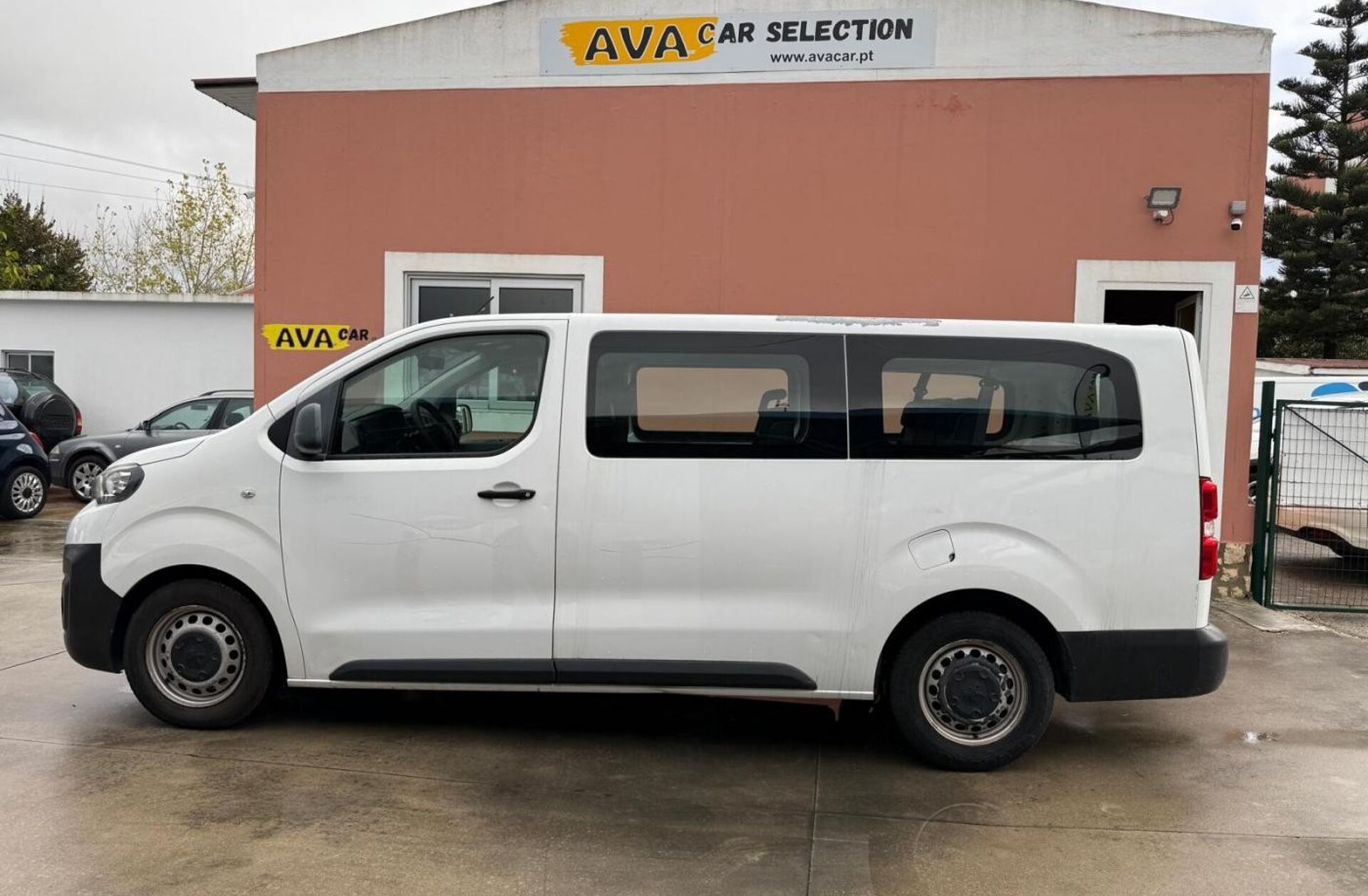 PEUGEOT Expert 1.5 BlueHDi L2H1