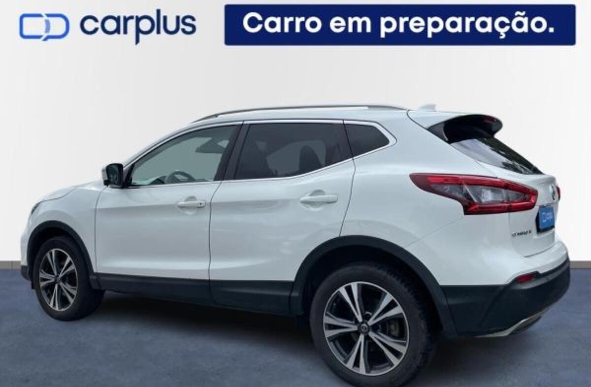 NISSAN Qashqai 1.5 dCi N-Connecta J18