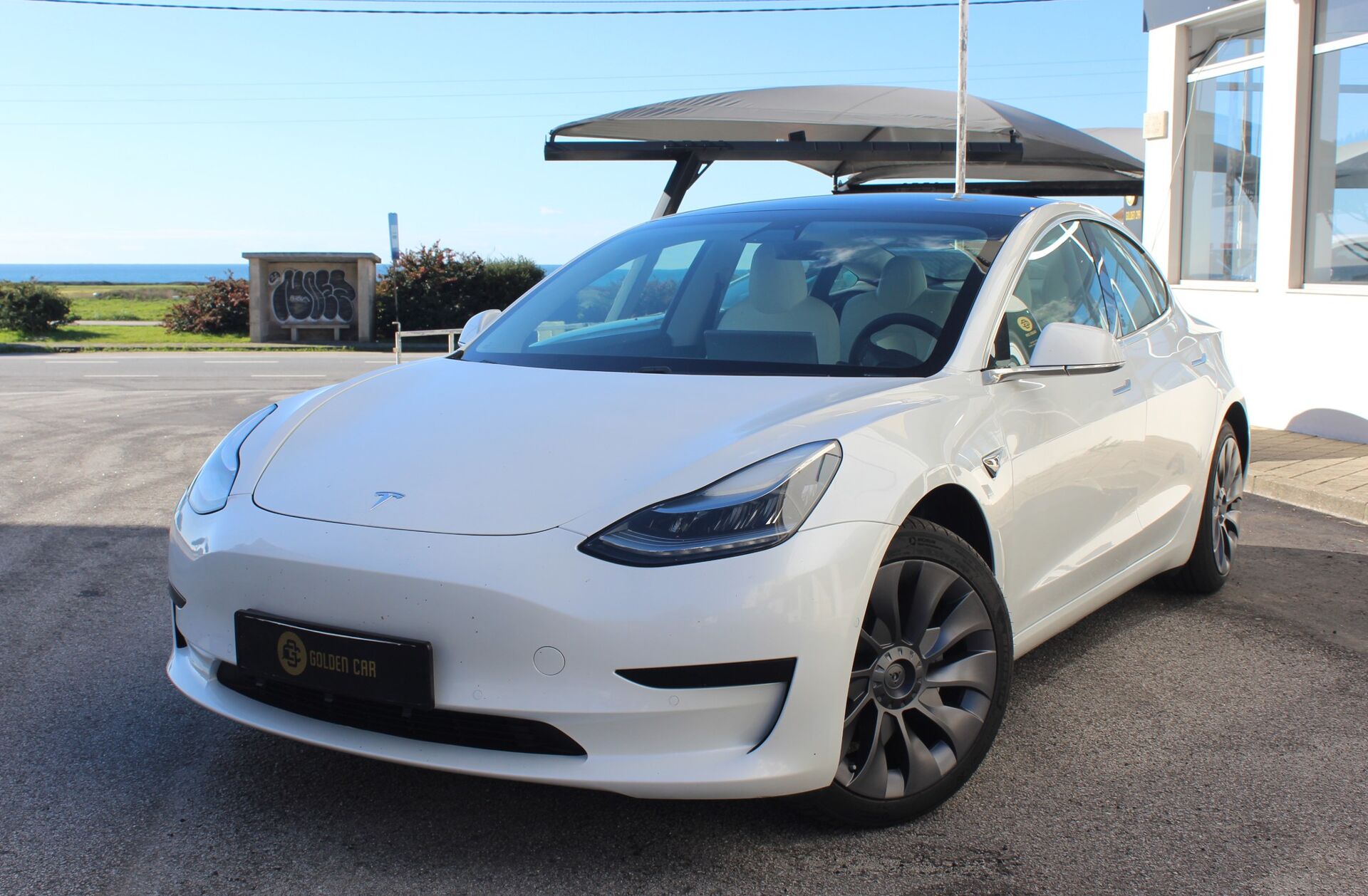 TESLA Model 3 Standard Range Plus RWD