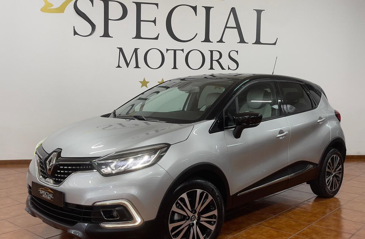 RENAULT Captur 0.9 TCe Initiale Paris