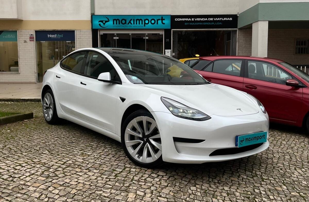 TESLA Model 3 Tração Traseira