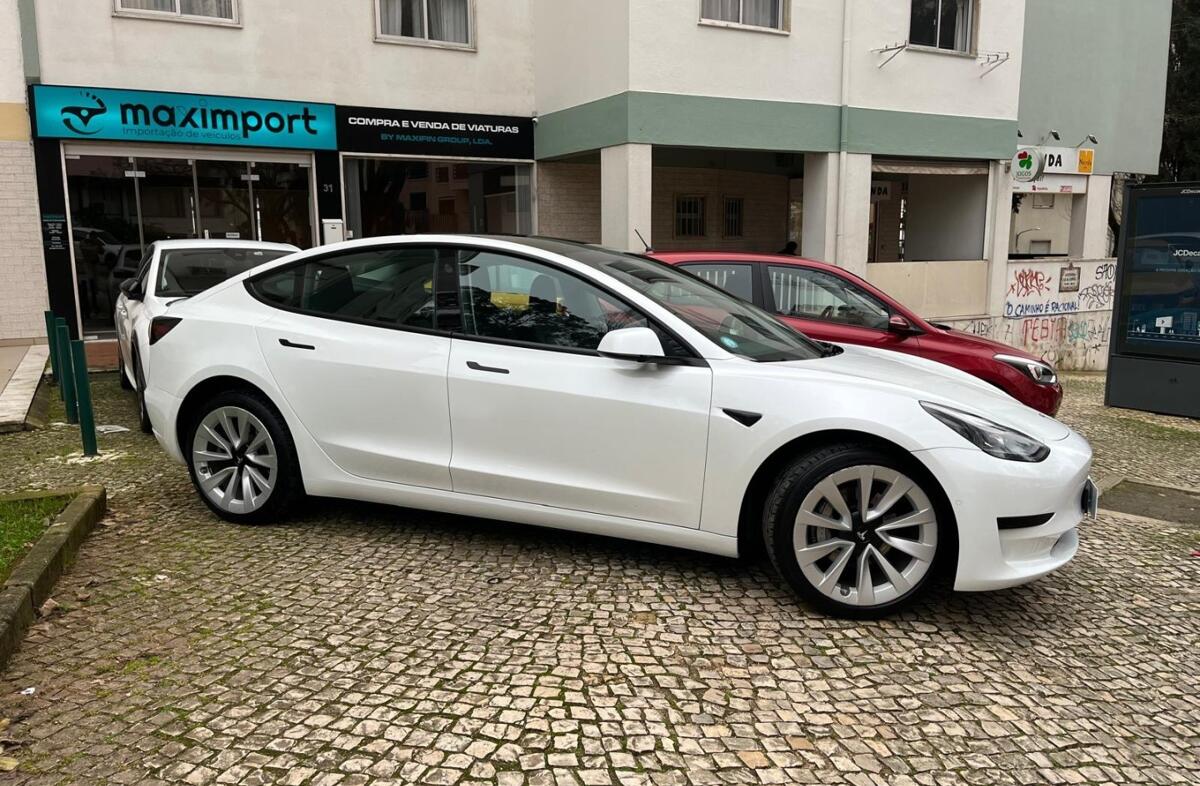 TESLA Model 3 Tração Traseira