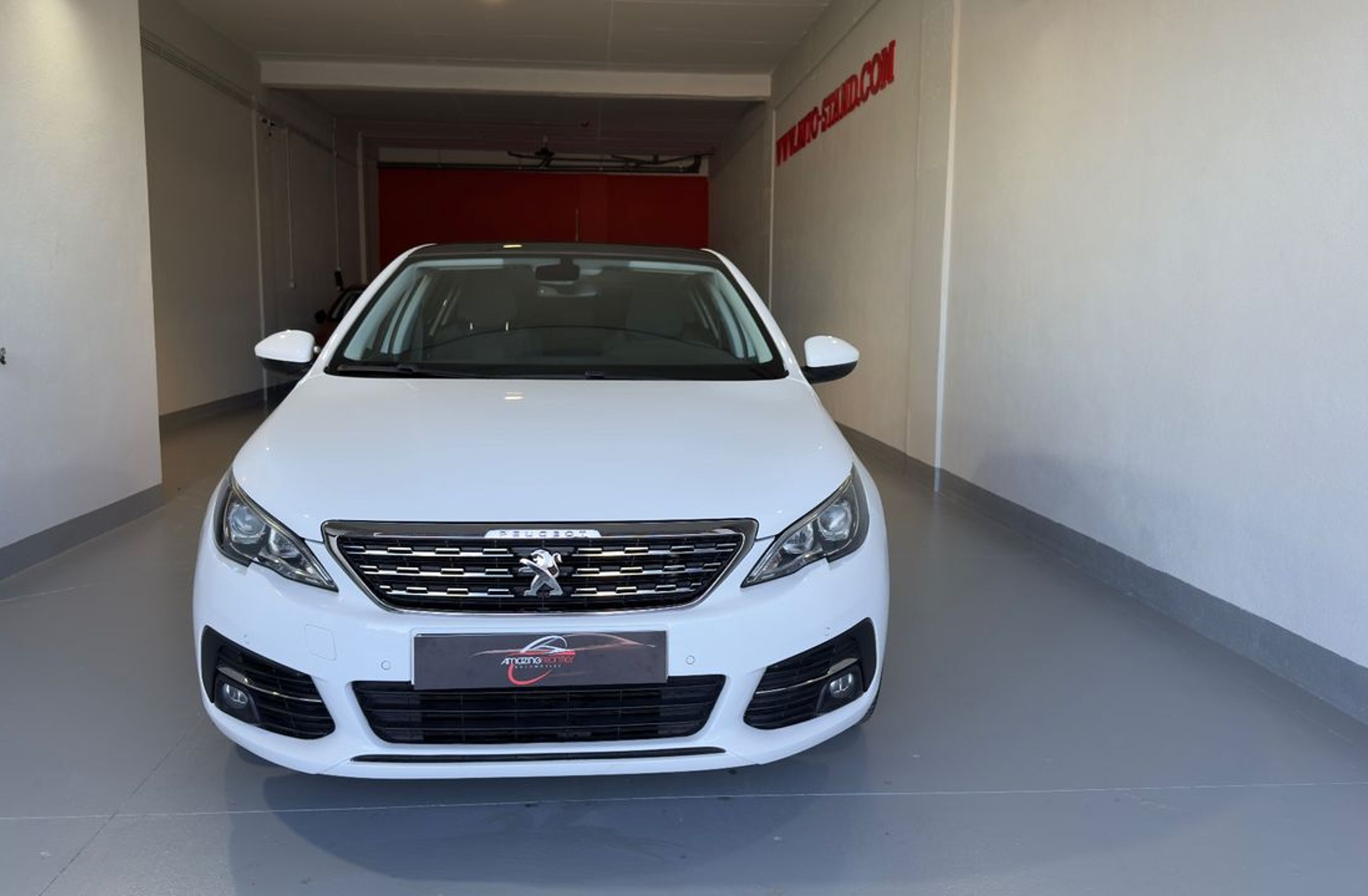 PEUGEOT 308 1.2 PureTech Allure Full LED