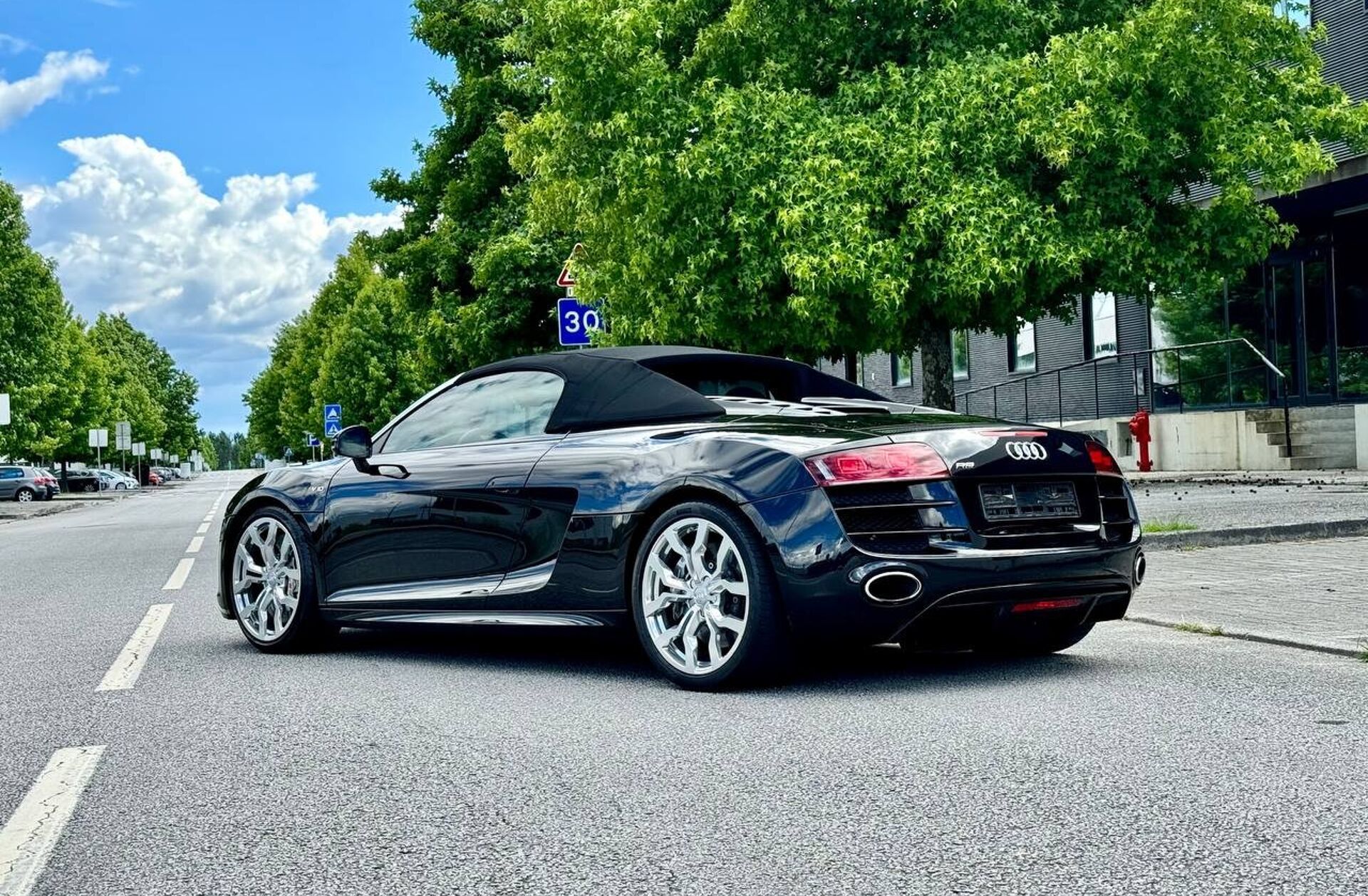 AUDI R8 5.2 FSi V10 quattro R-tronic