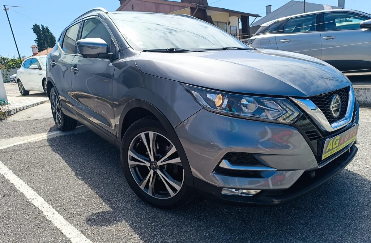 NISSAN Qashqai 1.2 DIG-T N-Connecta