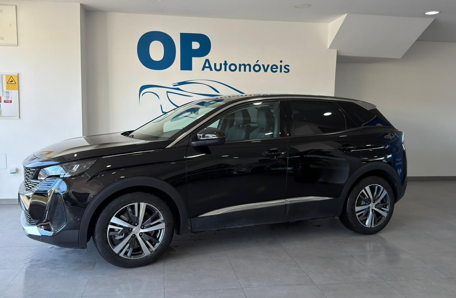 PEUGEOT 3008 1.6 Hybrid Allure Pack e-EAT8
