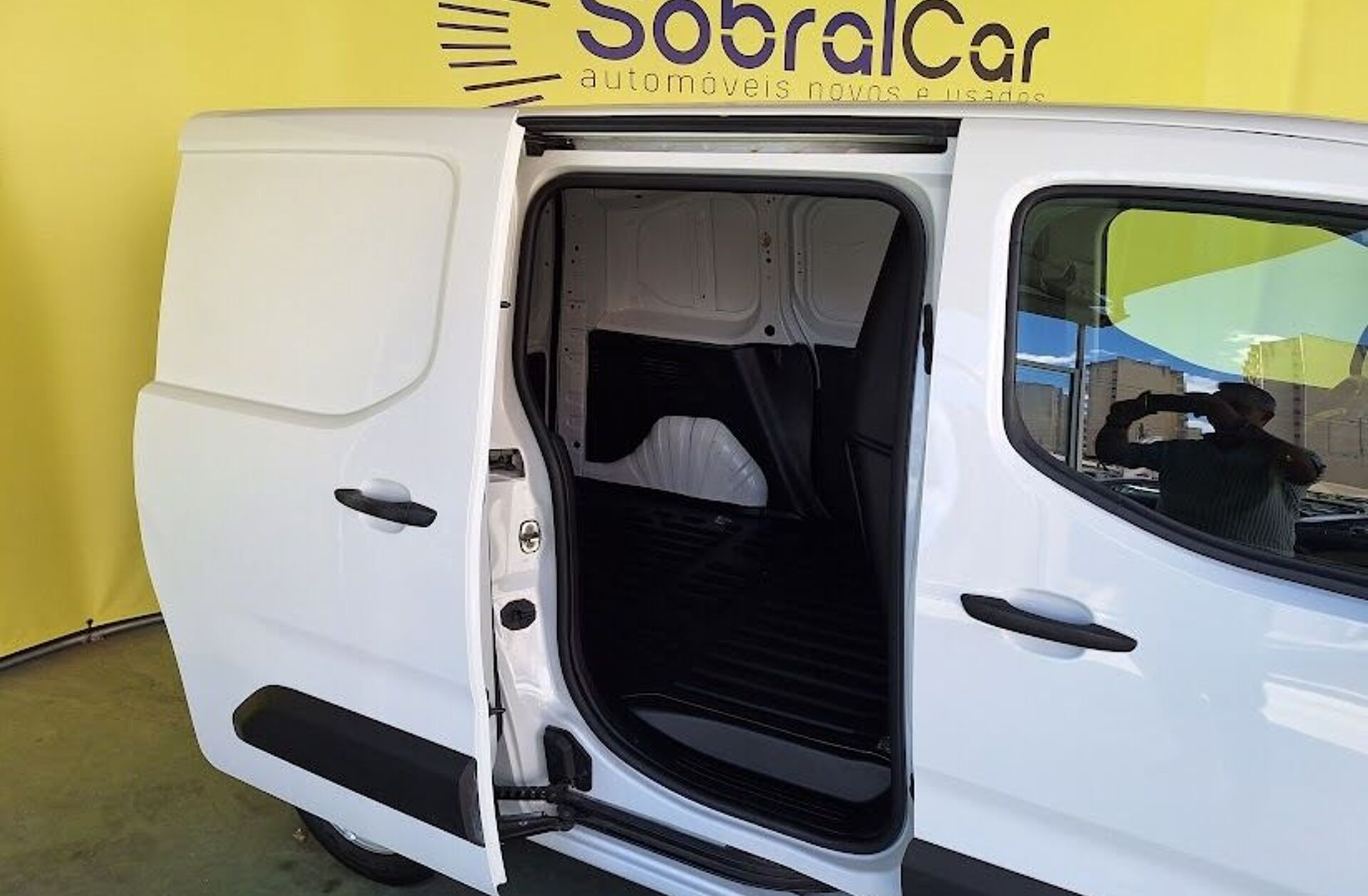 PEUGEOT Partner 1.5 BlueHDi Premium Standard