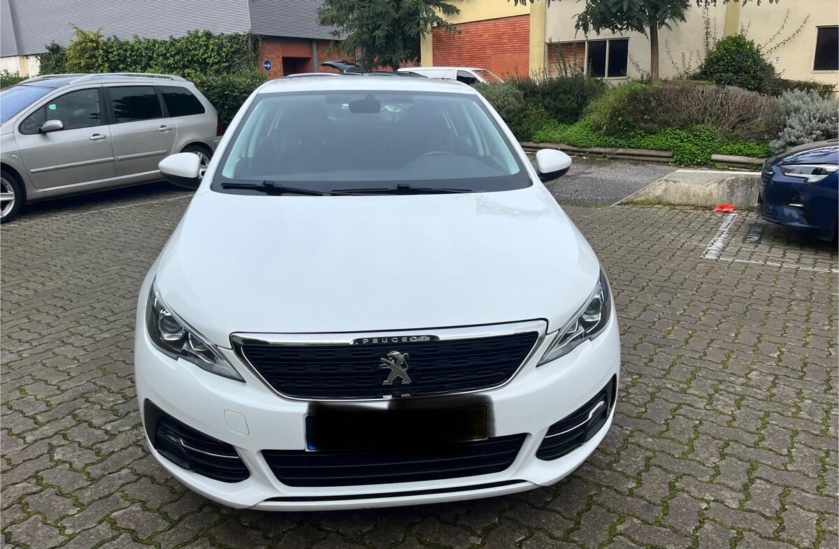 PEUGEOT 308 1.5 BlueHDi Business Line