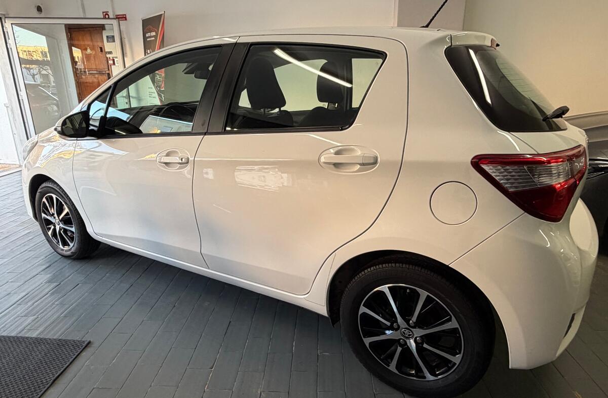 TOYOTA Yaris 1.0 VVT-i Comfort