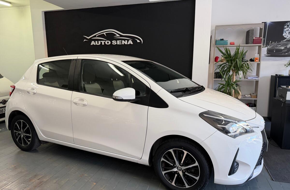 TOYOTA Yaris 1.0 VVT-i Comfort