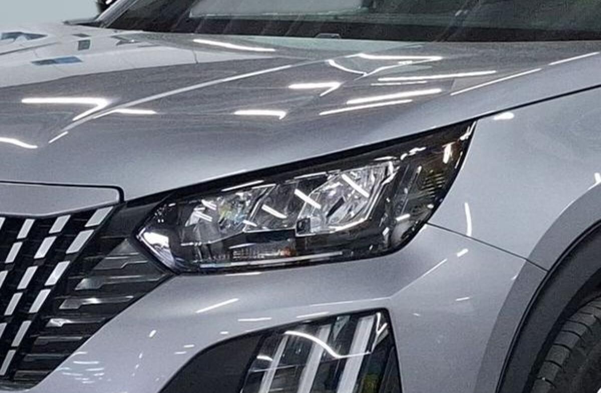 PEUGEOT 2008 1.2 Allure