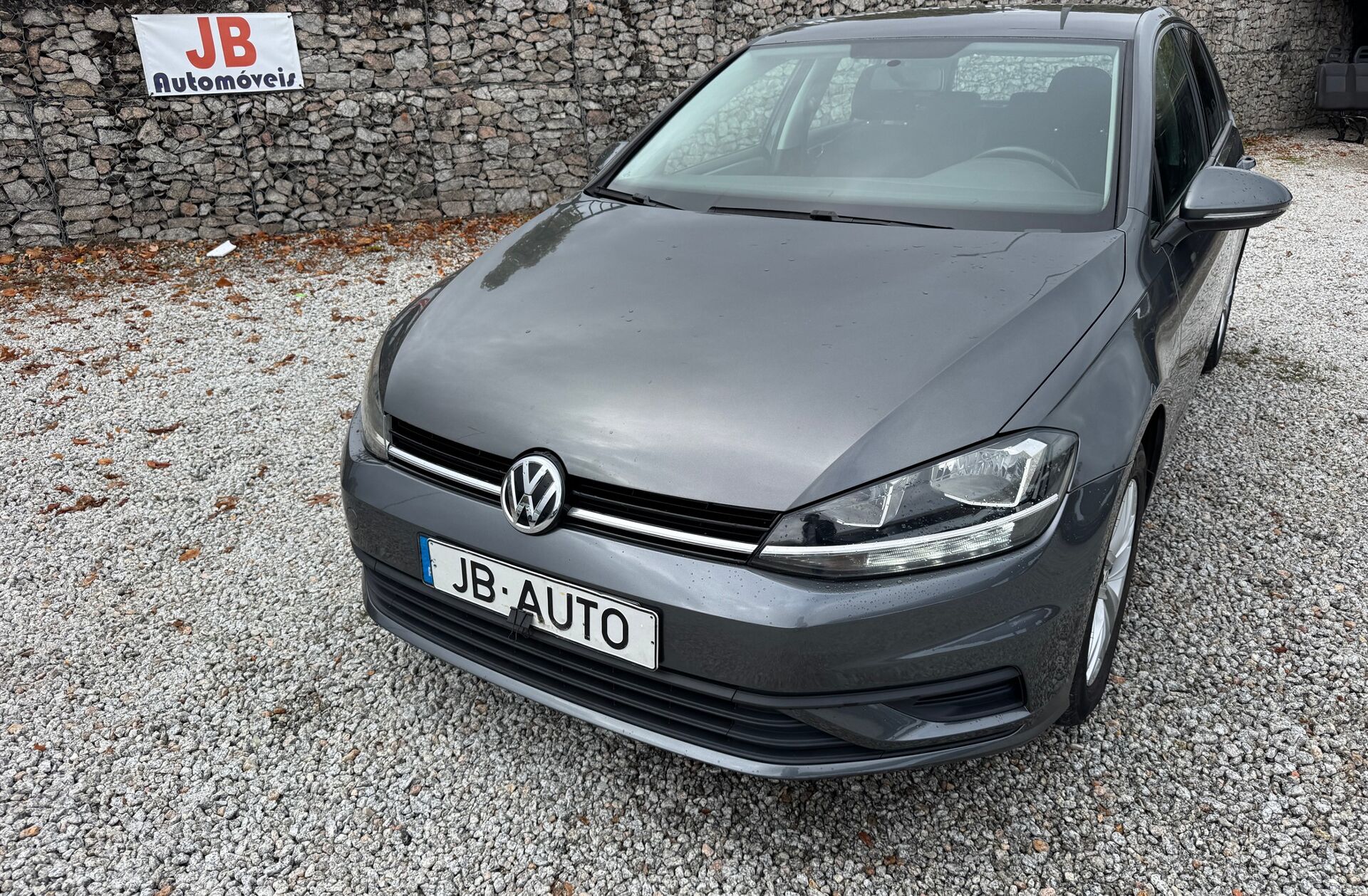 VOLKSWAGEN Golf 1.6 TDi Confortline