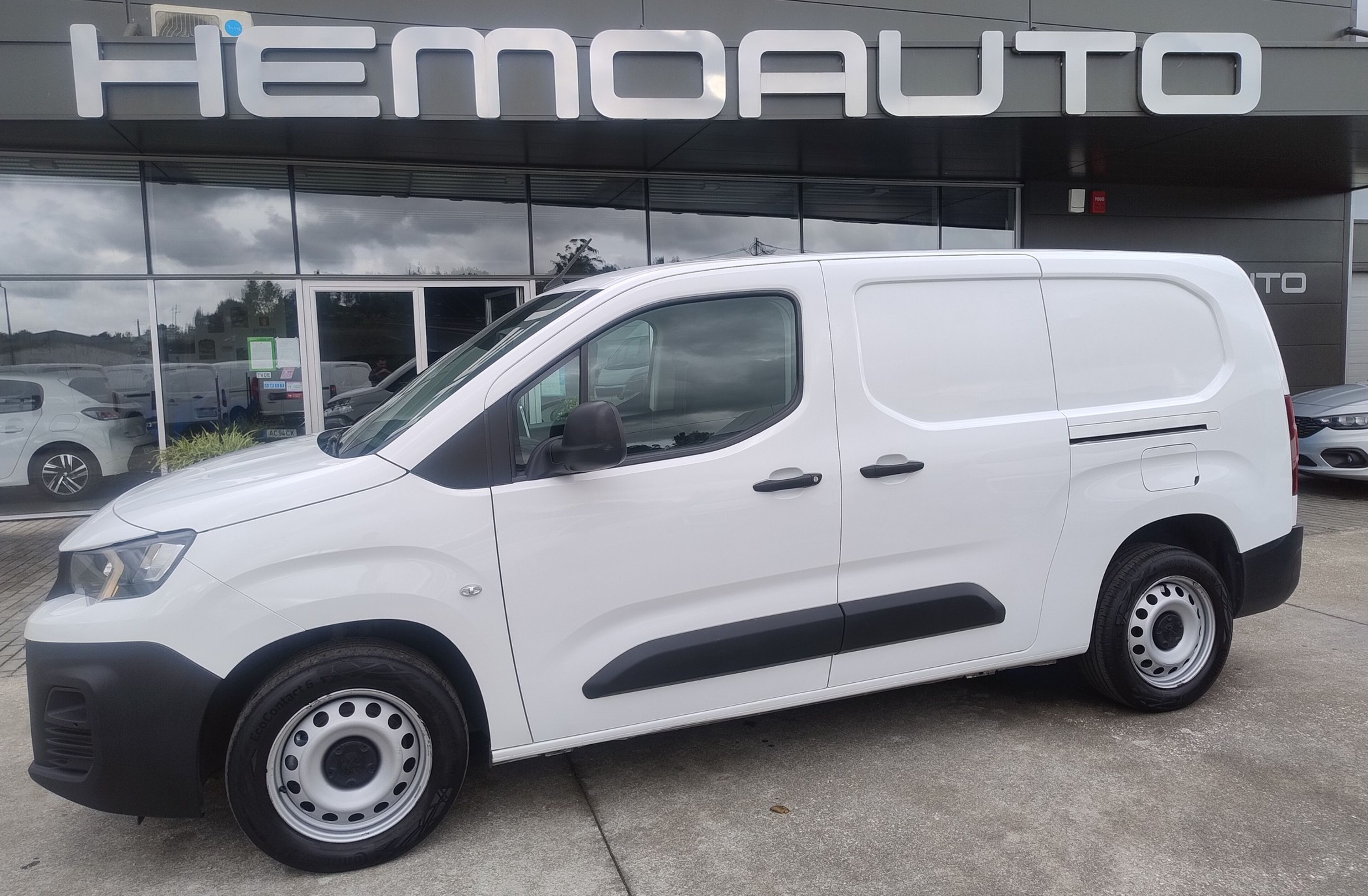PEUGEOT Partner 1.5 BlueHDi Premium Longa (2019-2021)
