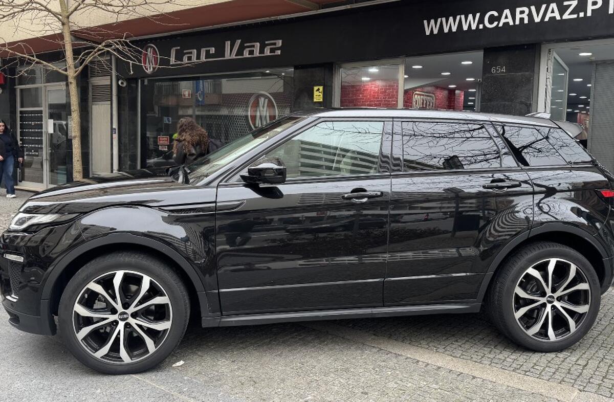 LAND ROVER Range Rover Evoque 2.0 TD4 SE Dynamic