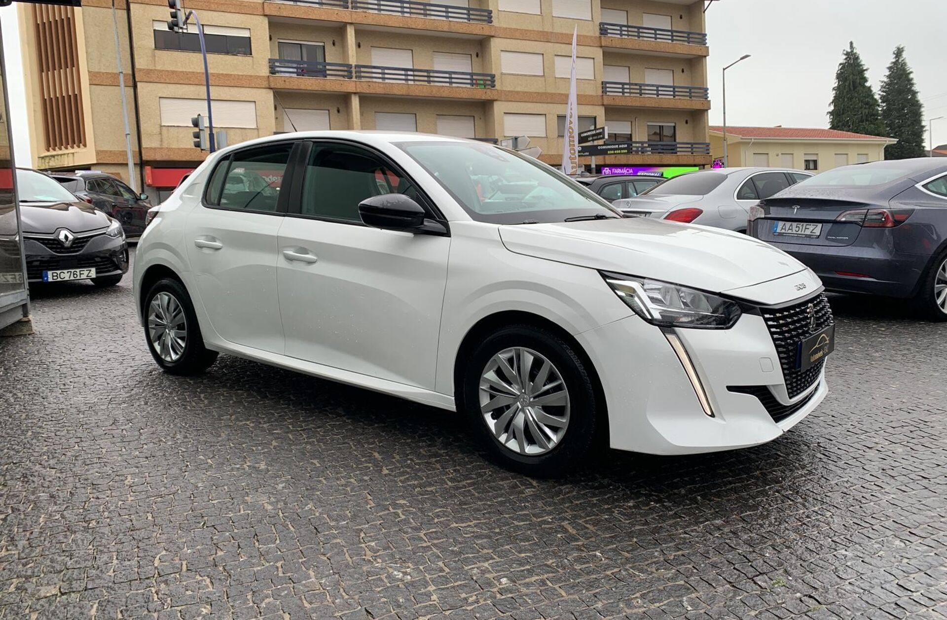 PEUGEOT 208 1.2 PureTech Active Pack