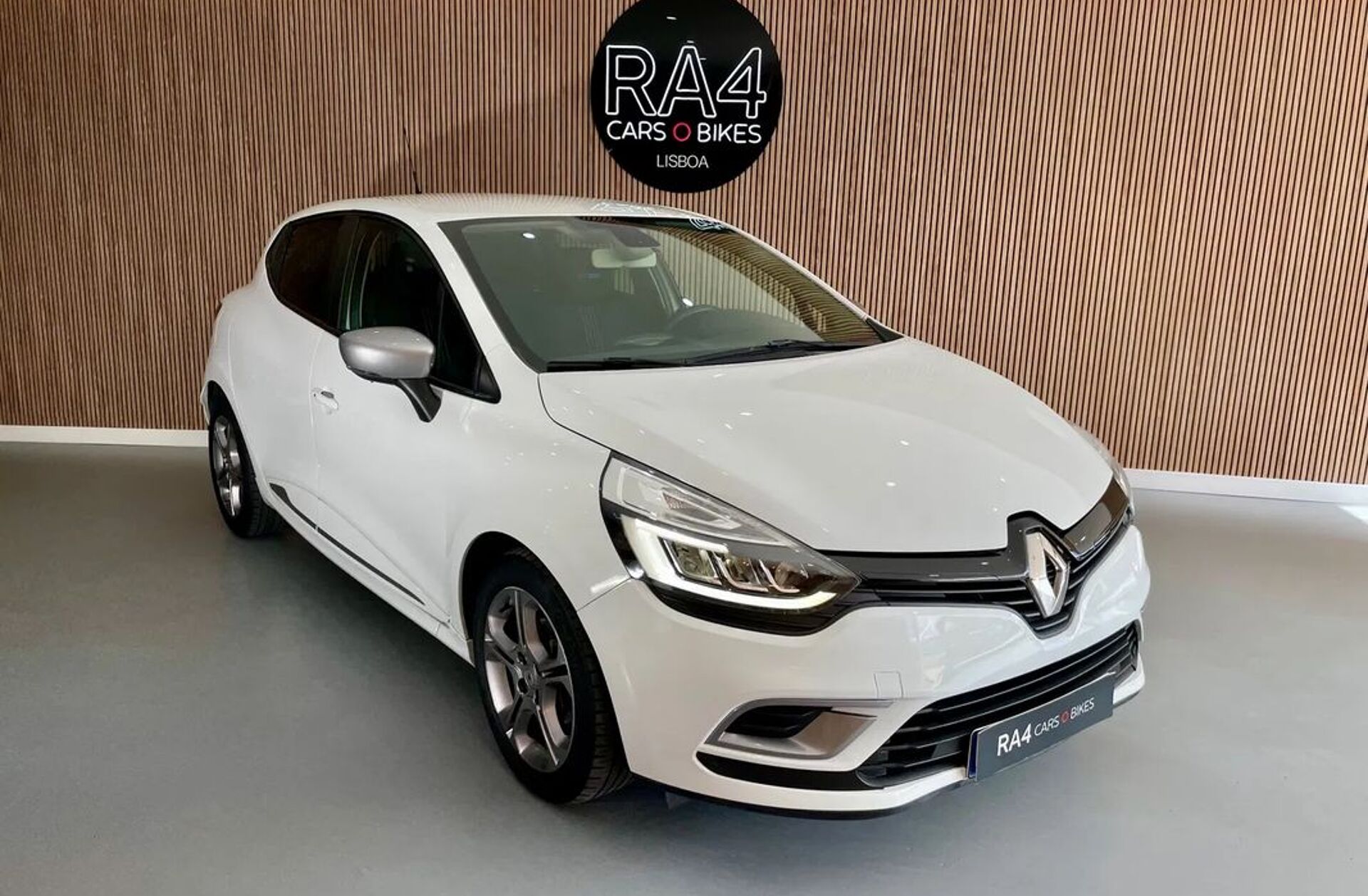 RENAULT Clio 1.2 TCe GT Line EDC
