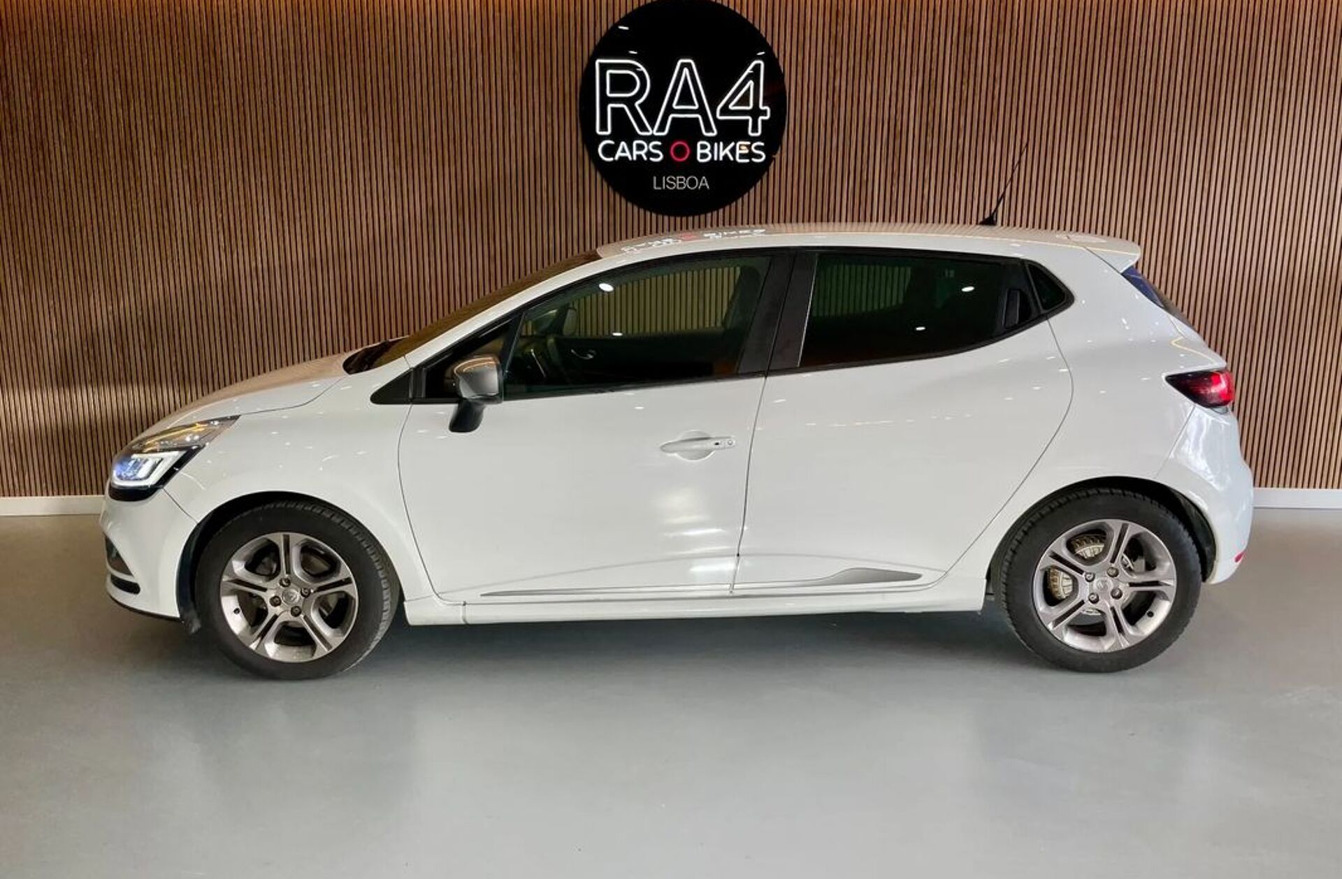 RENAULT Clio 1.2 TCe GT Line EDC