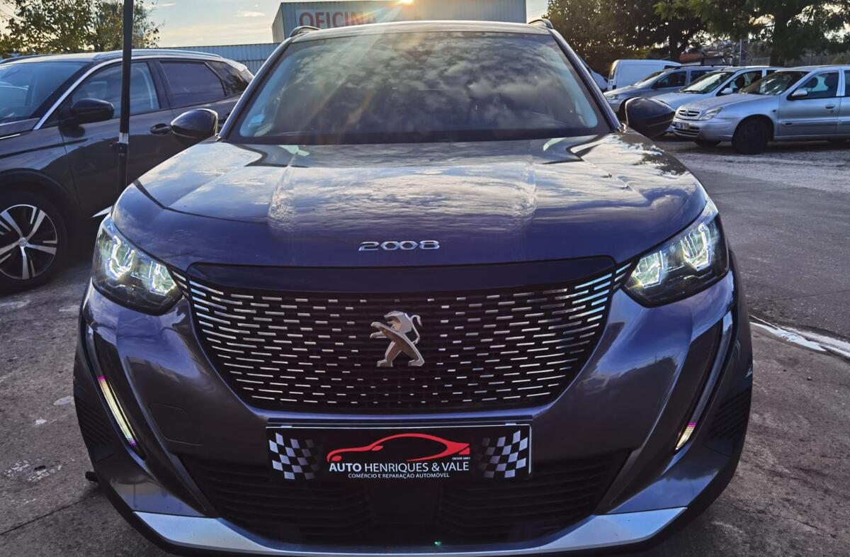 PEUGEOT 2008 1.5 BlueHDi Allure