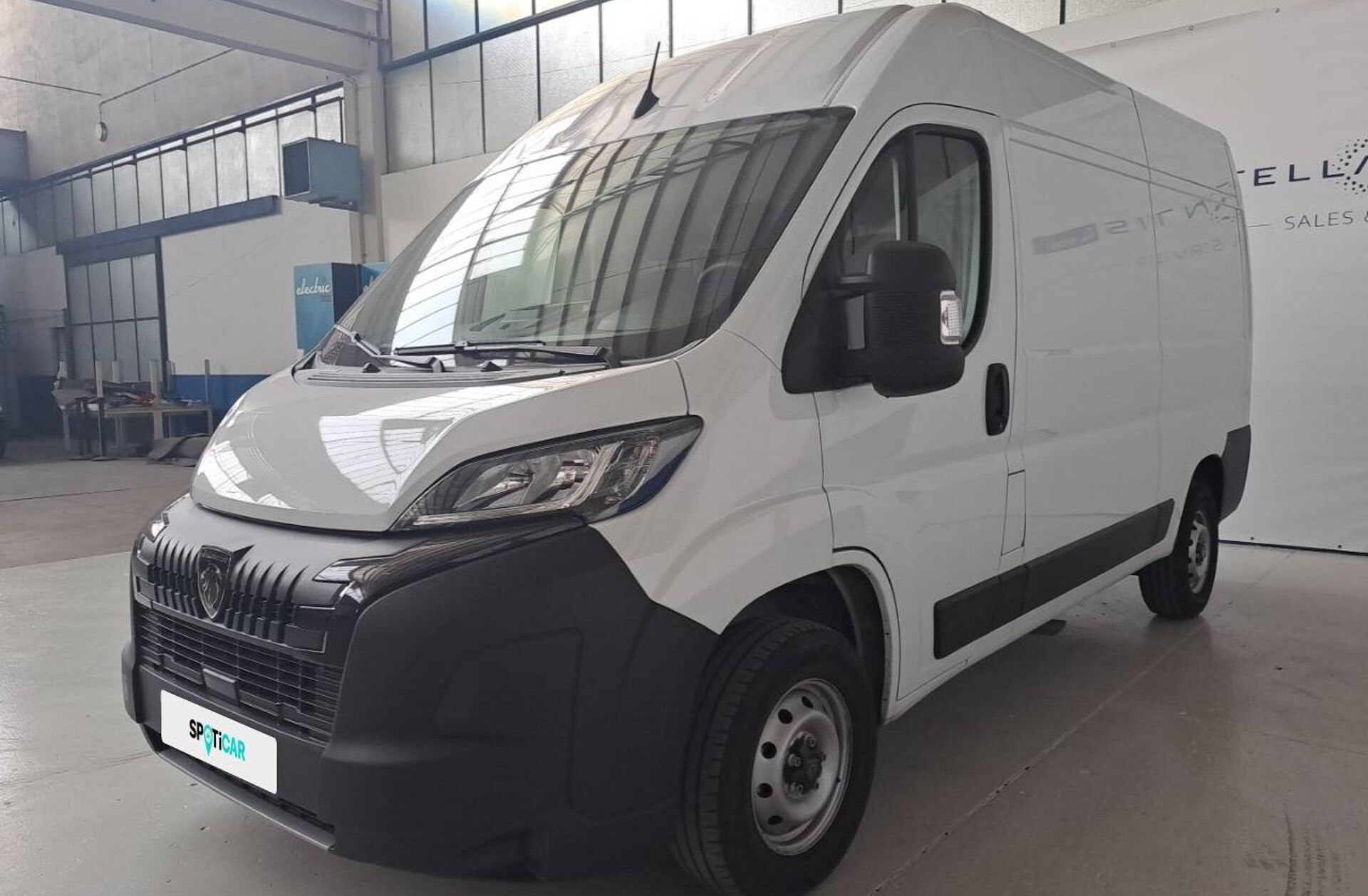 PEUGEOT Boxer 2.2 BlueHDi 335 L3 CD