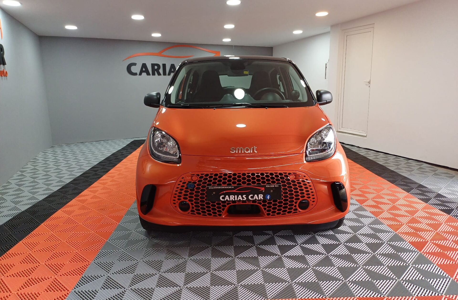 SMART Forfour EQ Business Solution