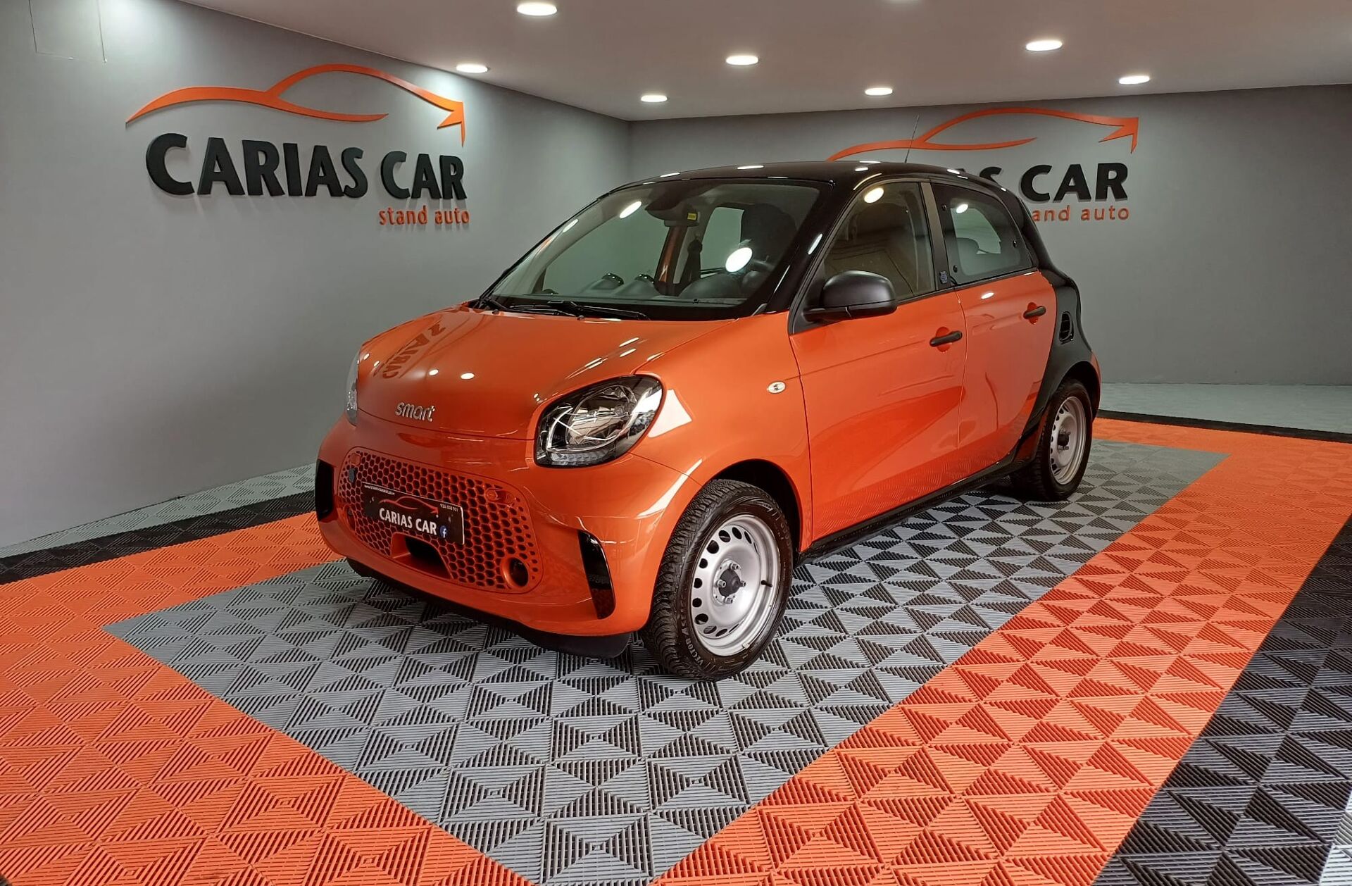 SMART Forfour EQ Business Solution