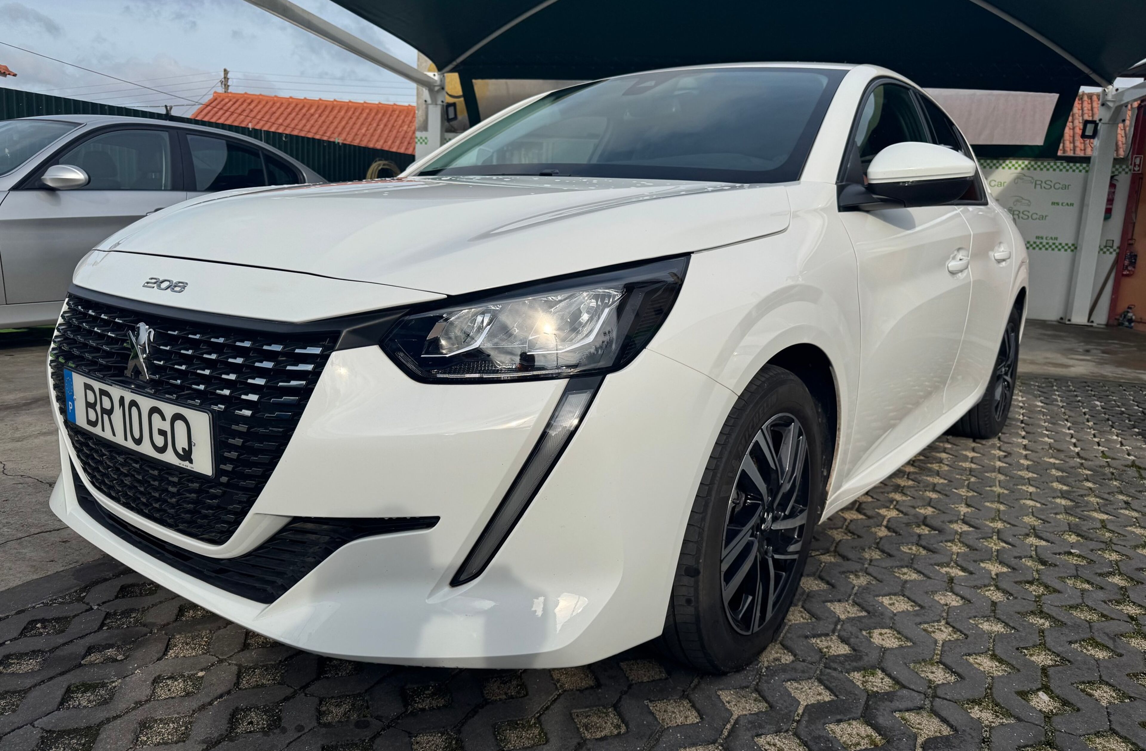 PEUGEOT 208 1.2 PureTech Allure
